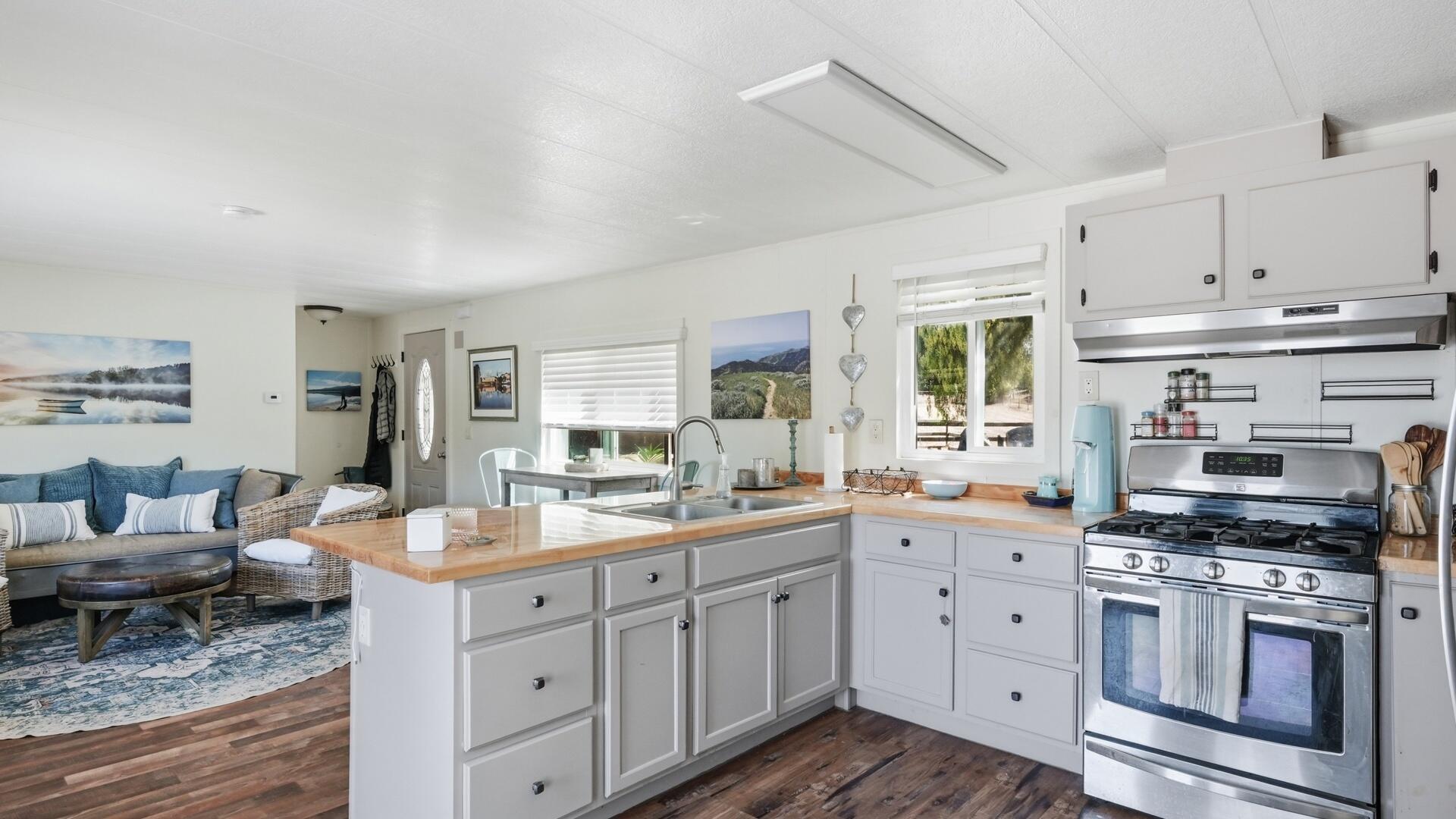 1450 W Highway 246