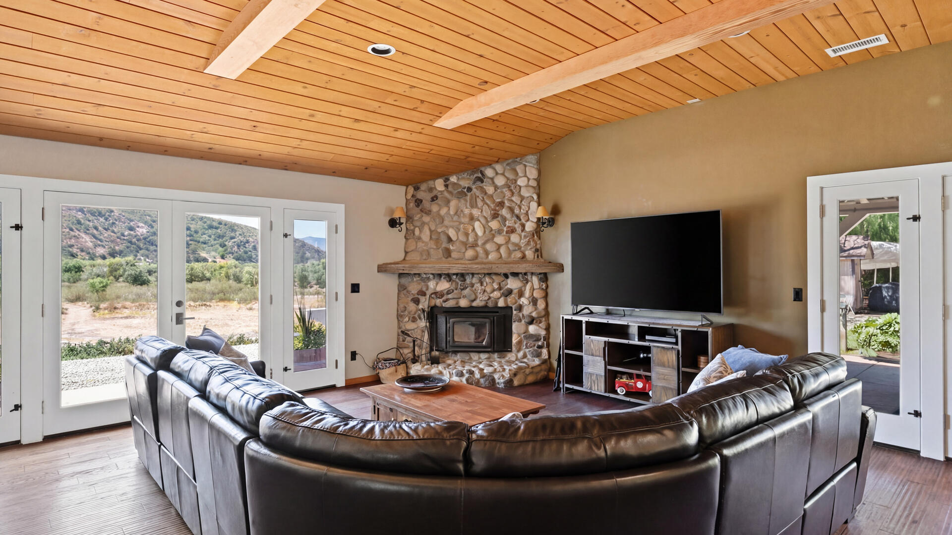 1450 W Highway 246