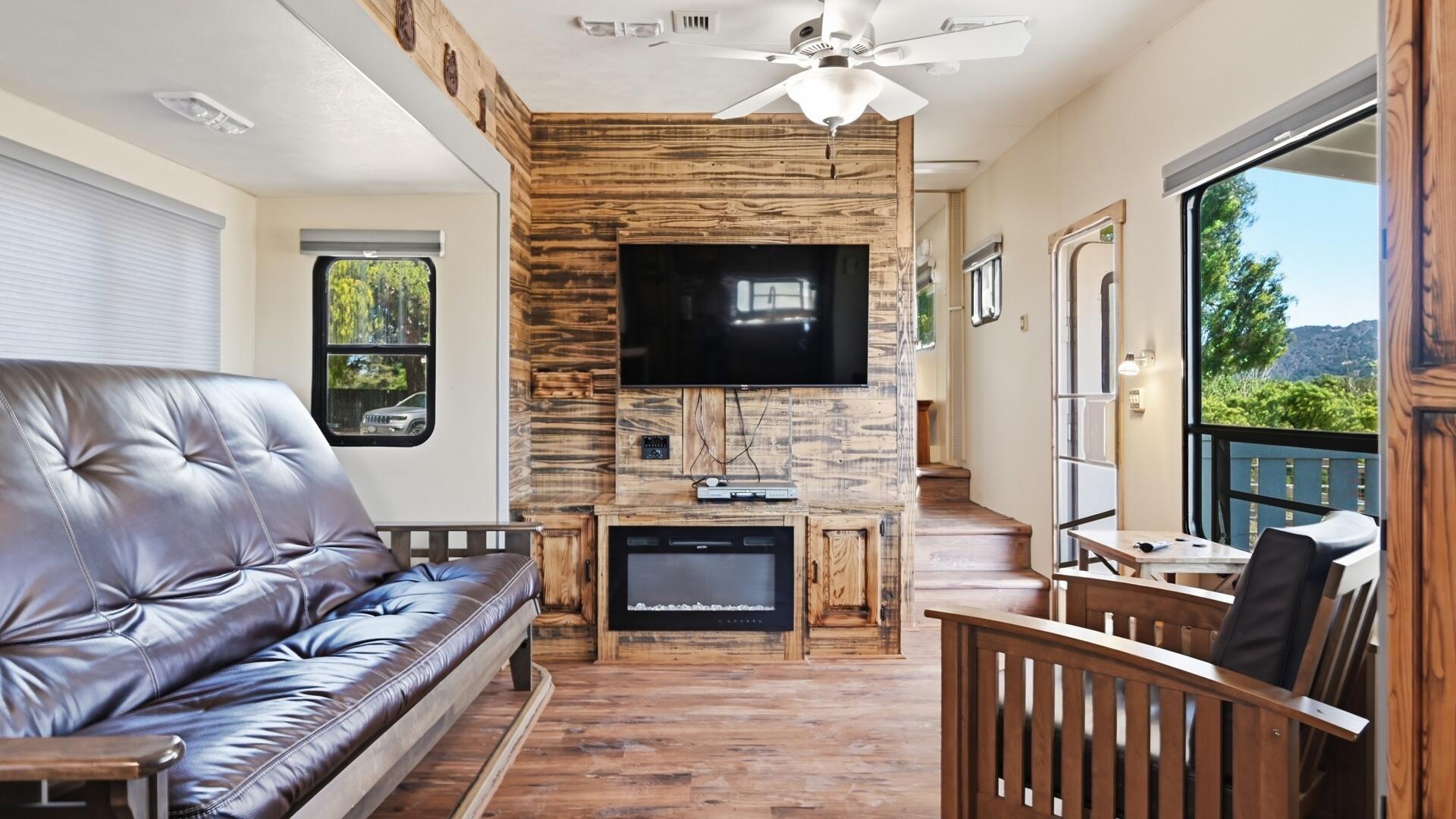 1450 W Highway 246