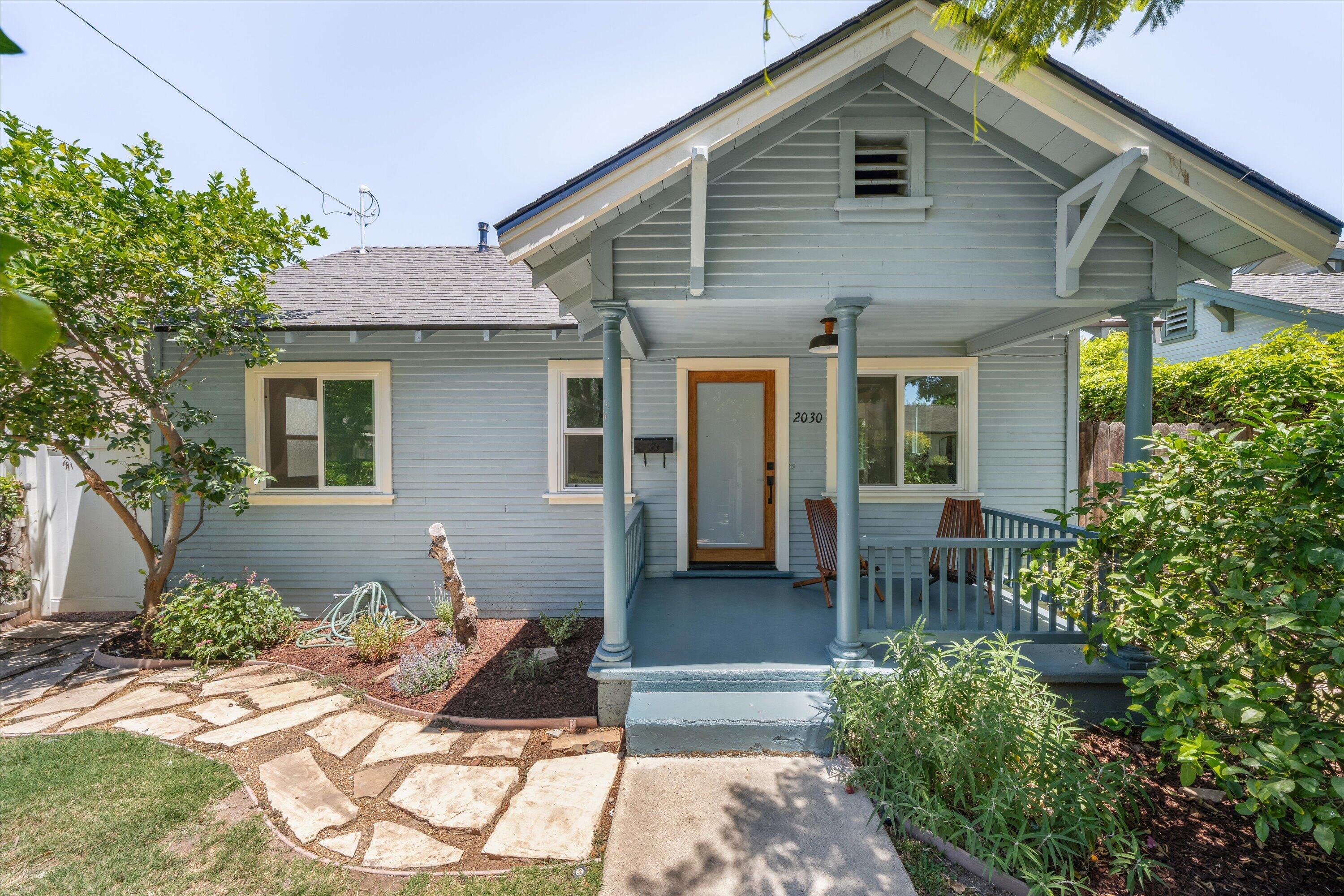 2030 Gillespie Street