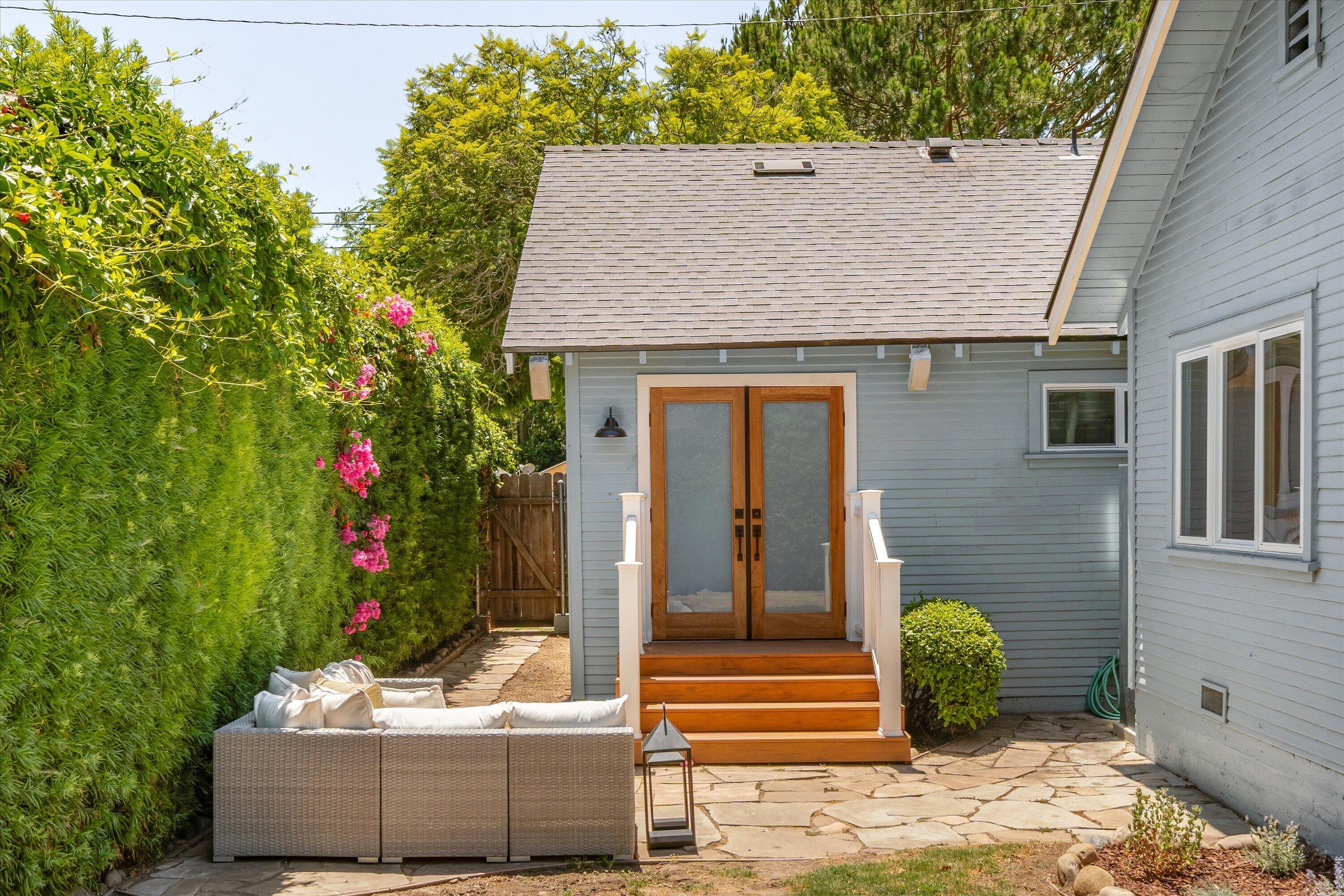 2030 Gillespie Street