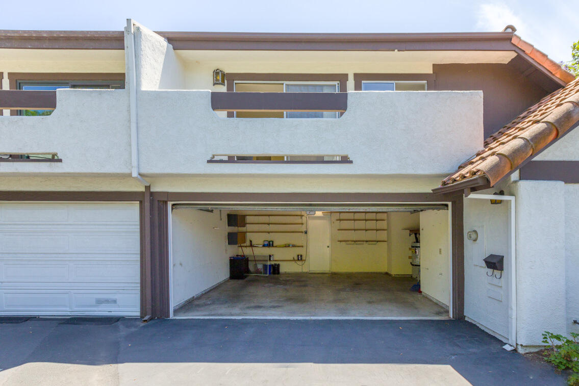 4701 Calle Reina