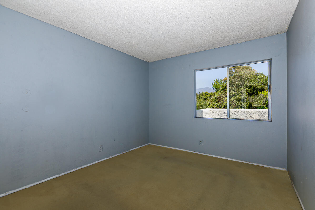 4701 Calle Reina