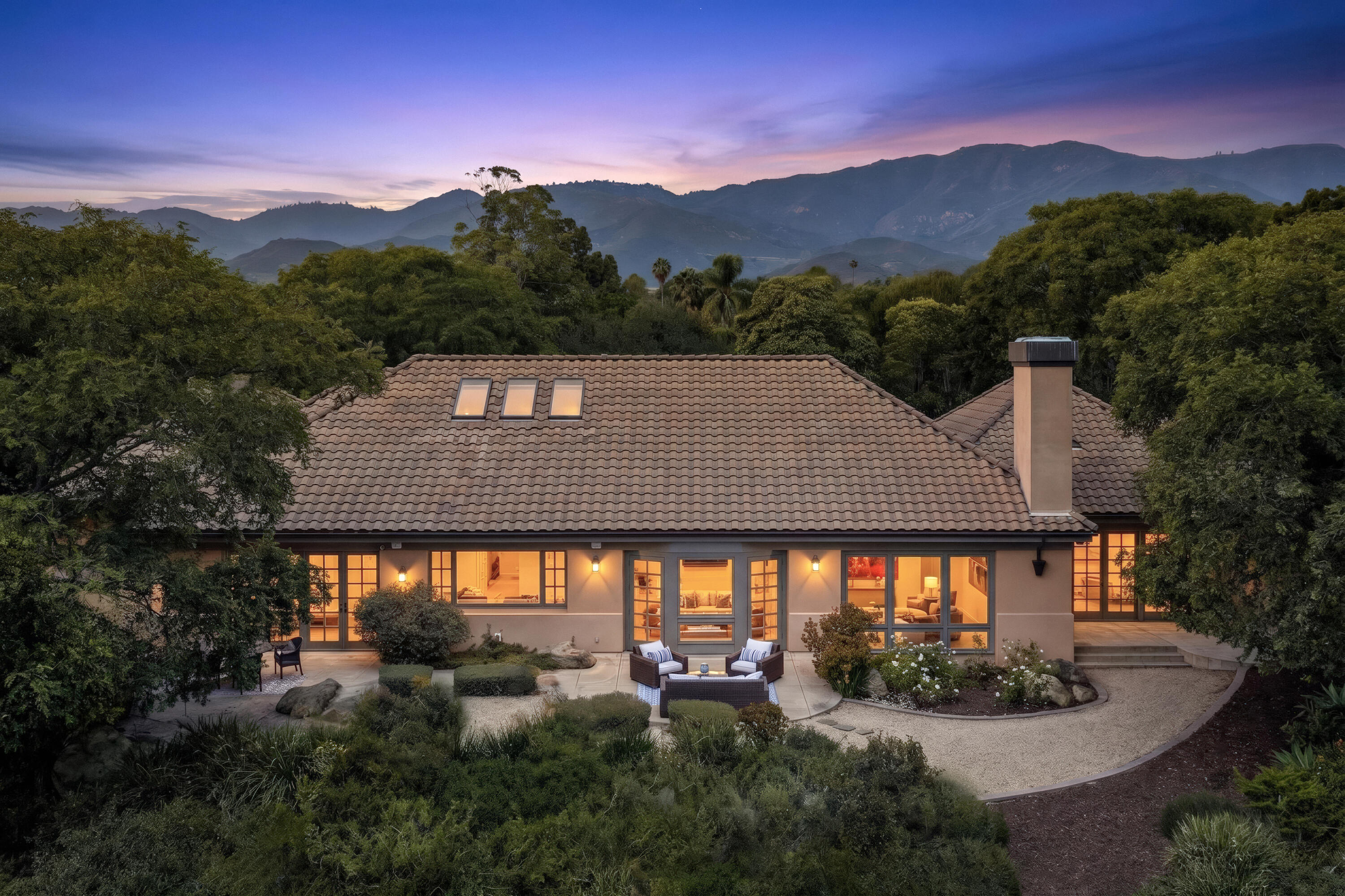 928 Via Los Padres
