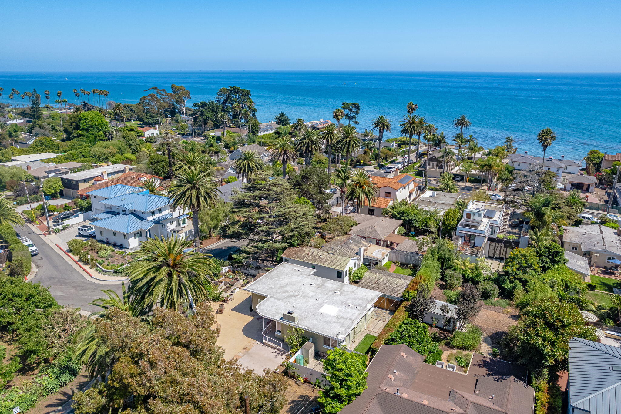117 Santa Cruz Boulevard