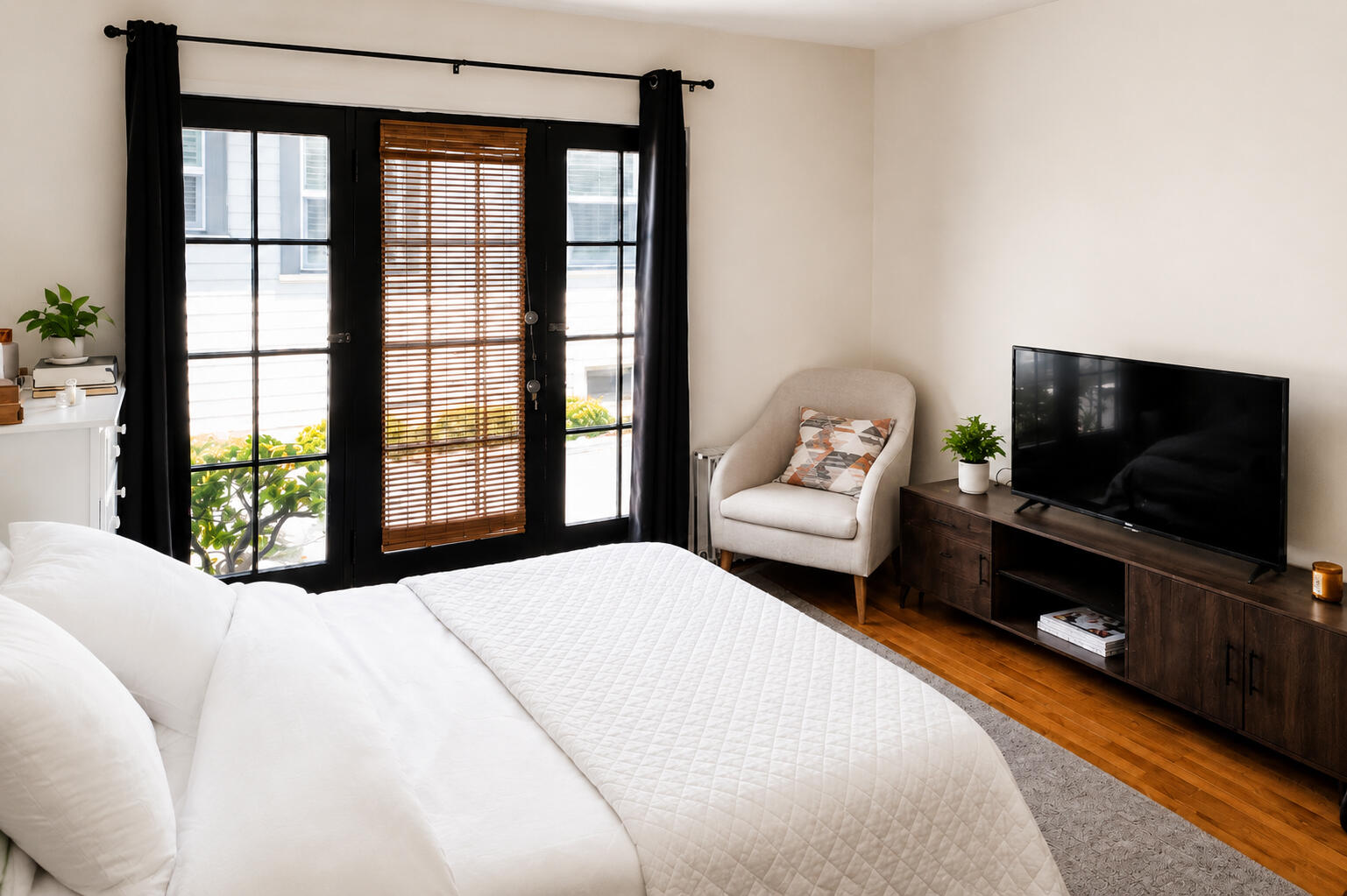 17 W Valerio Street