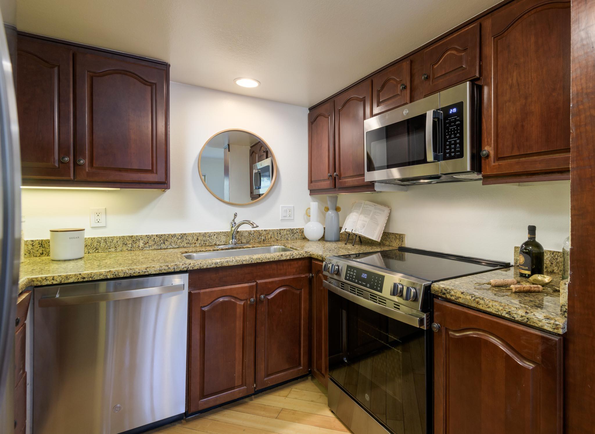 1701 Anacapa Street 8