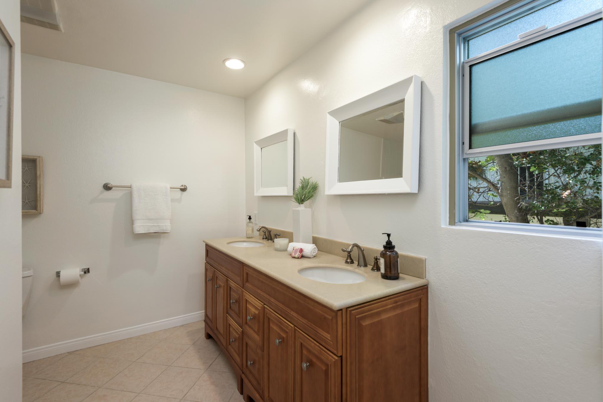 1701 Anacapa Street 8