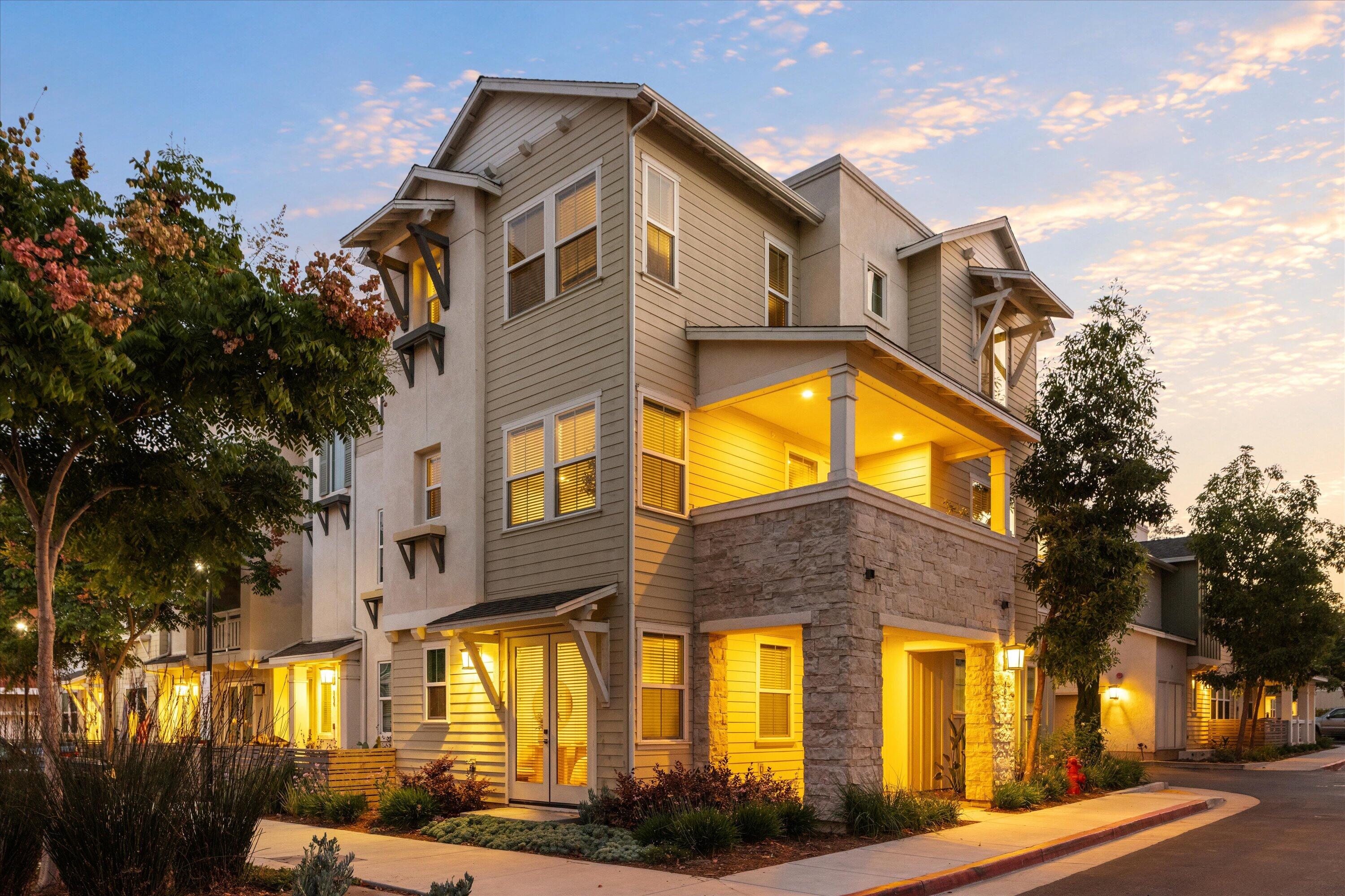 502 Asilomar Way Unit 105