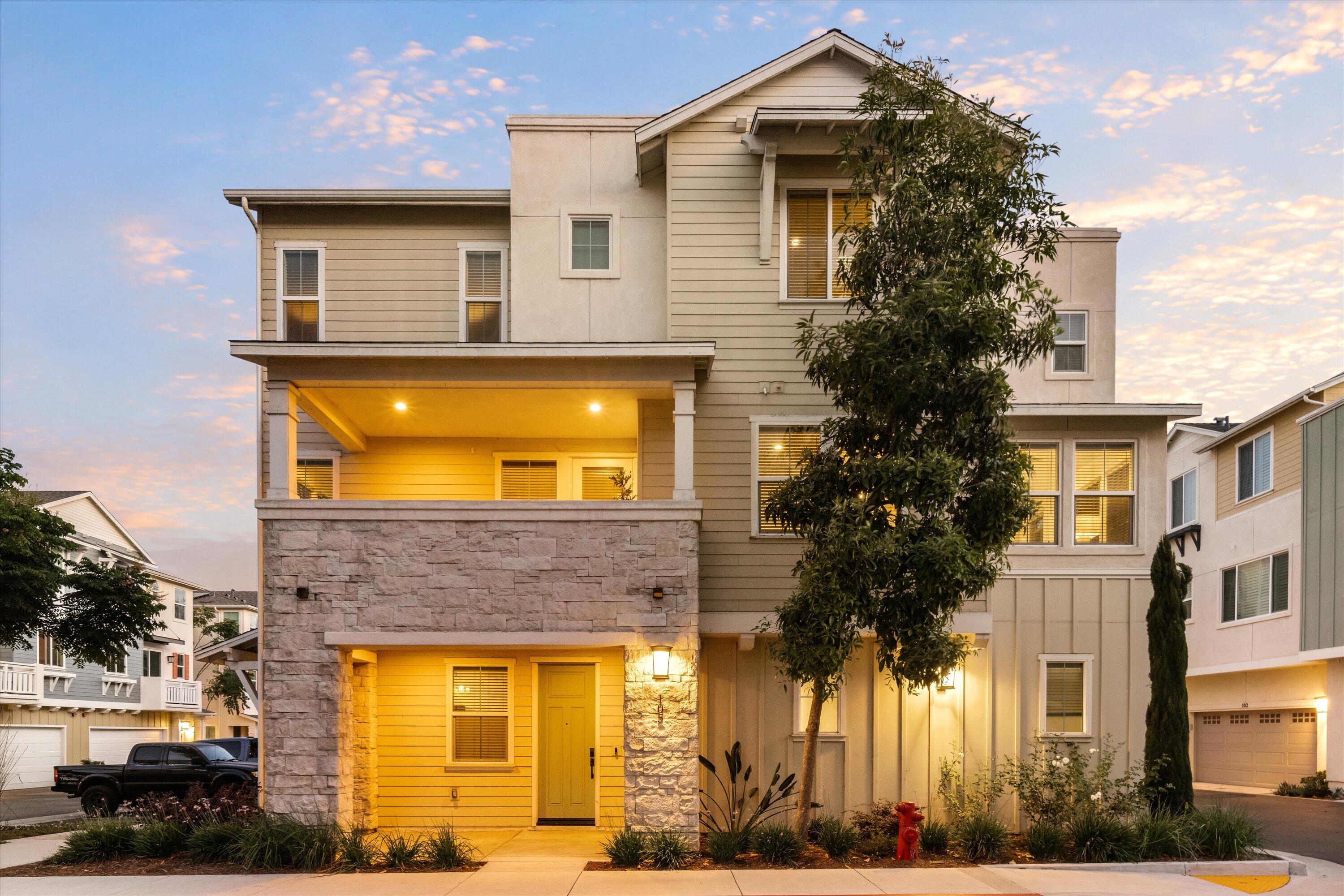 502 Asilomar Way Unit 105