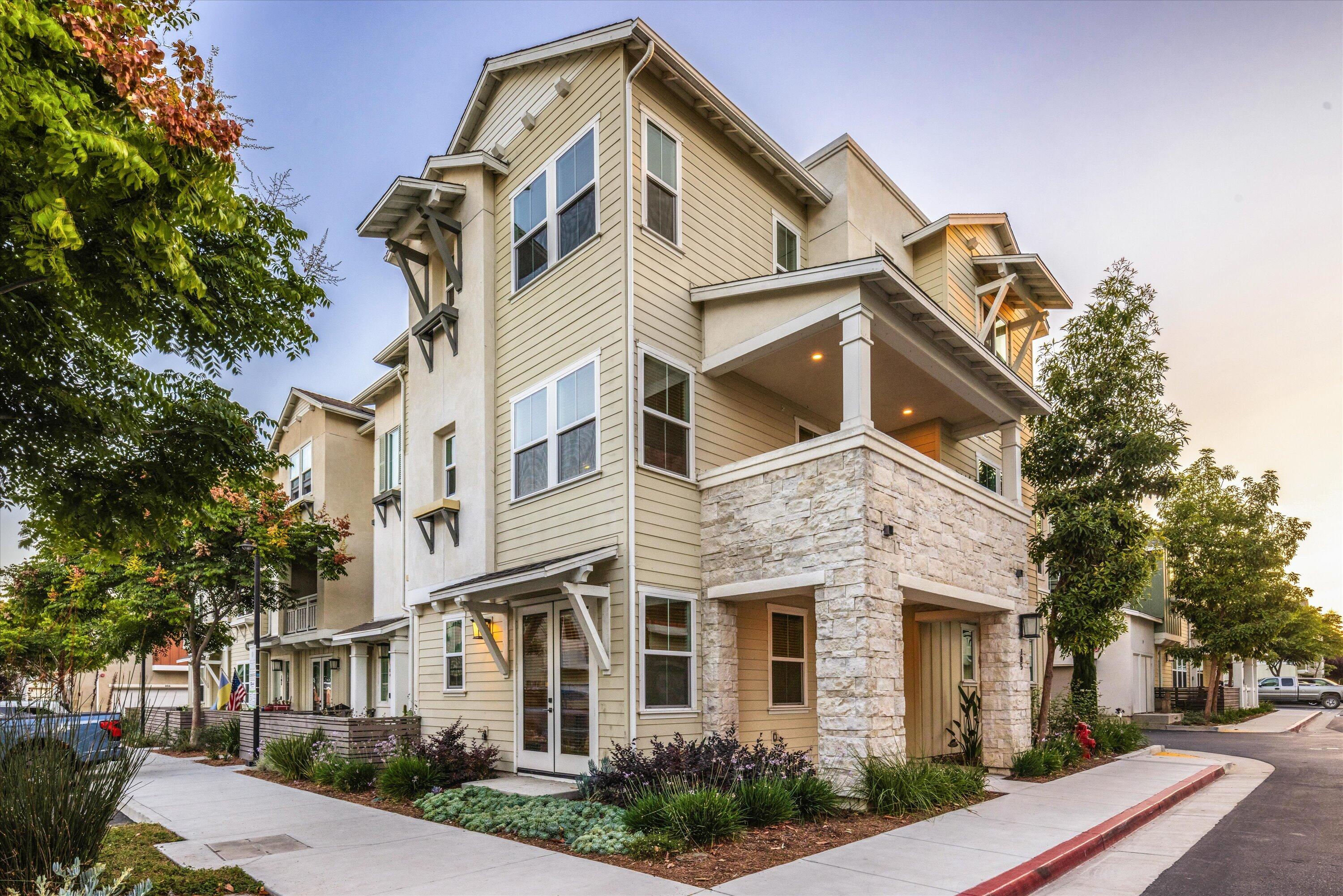 502 Asilomar Way Unit 105