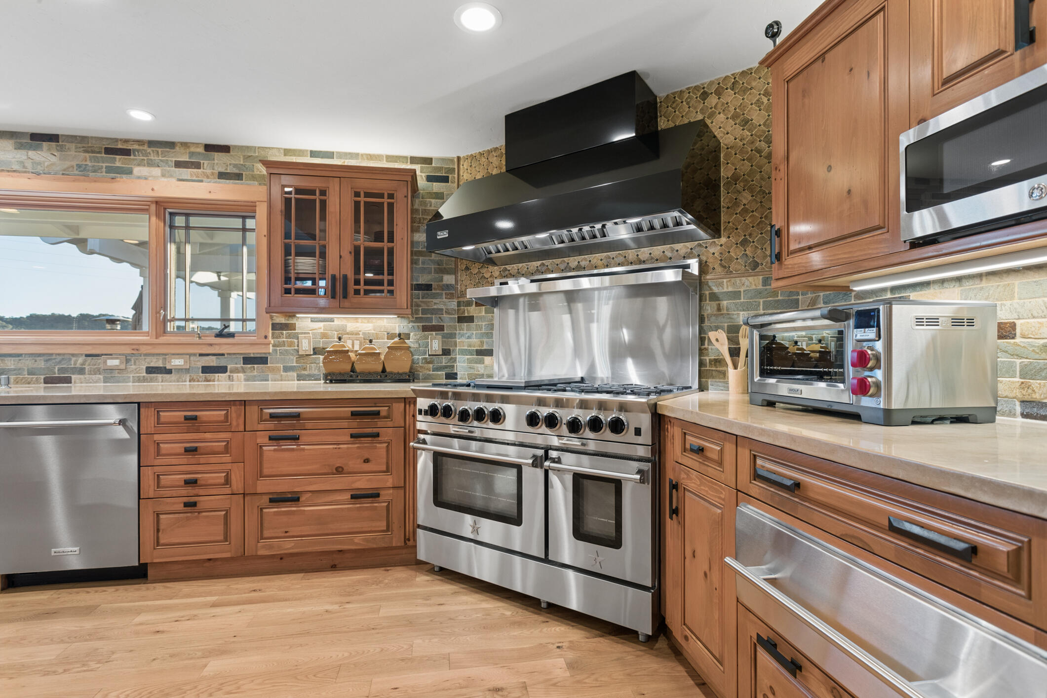 2490 Nightshade Place