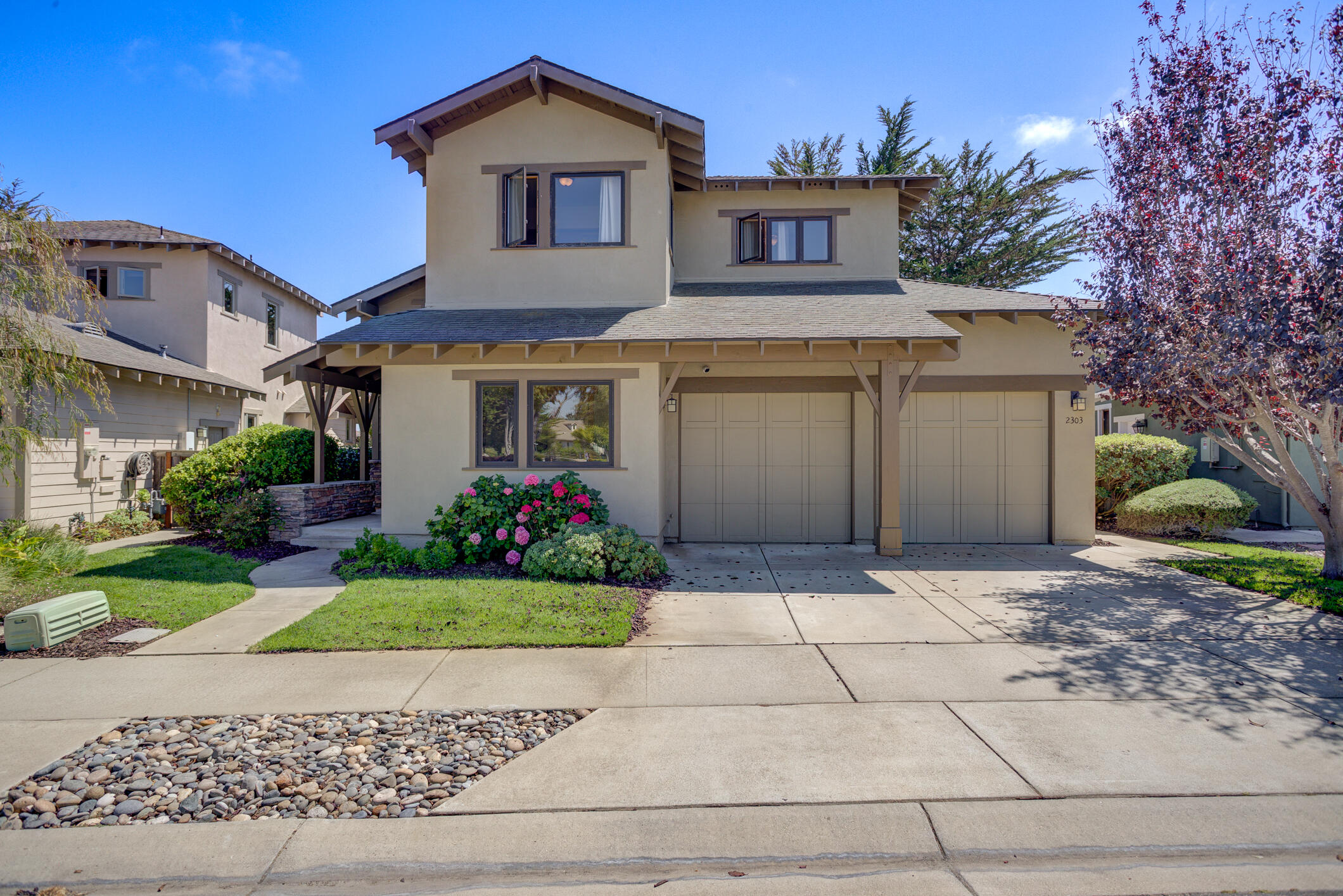 2303 Sanderling Court