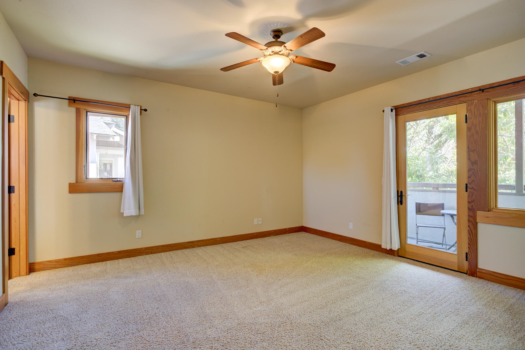 2303 Sanderling Court
