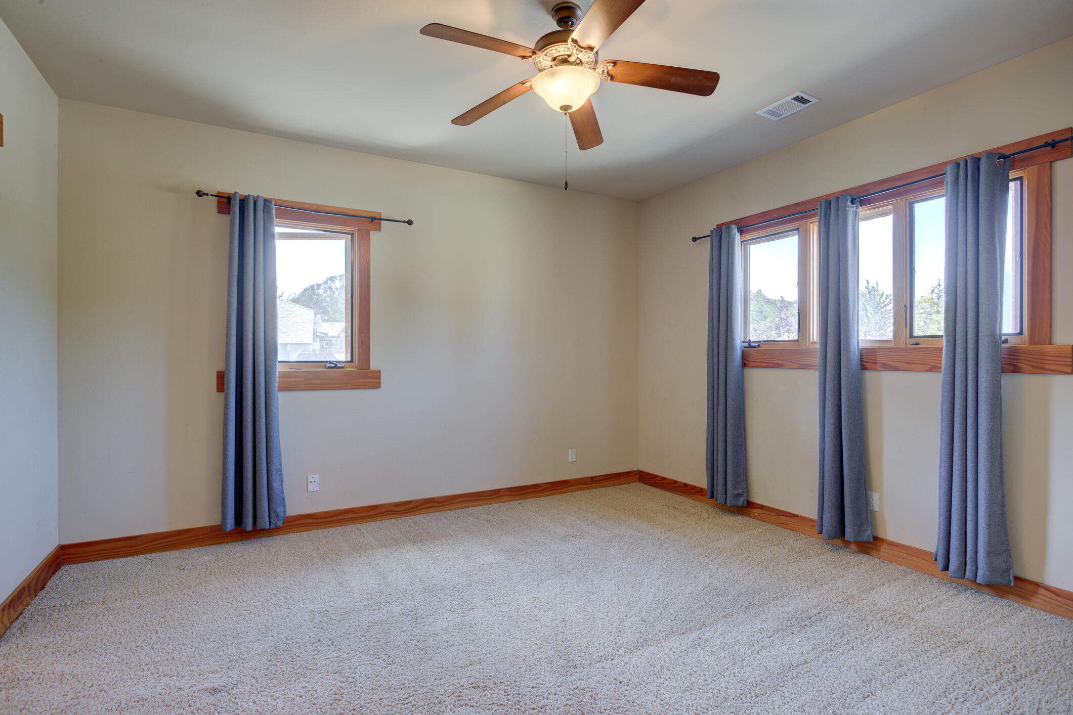 2303 Sanderling Court