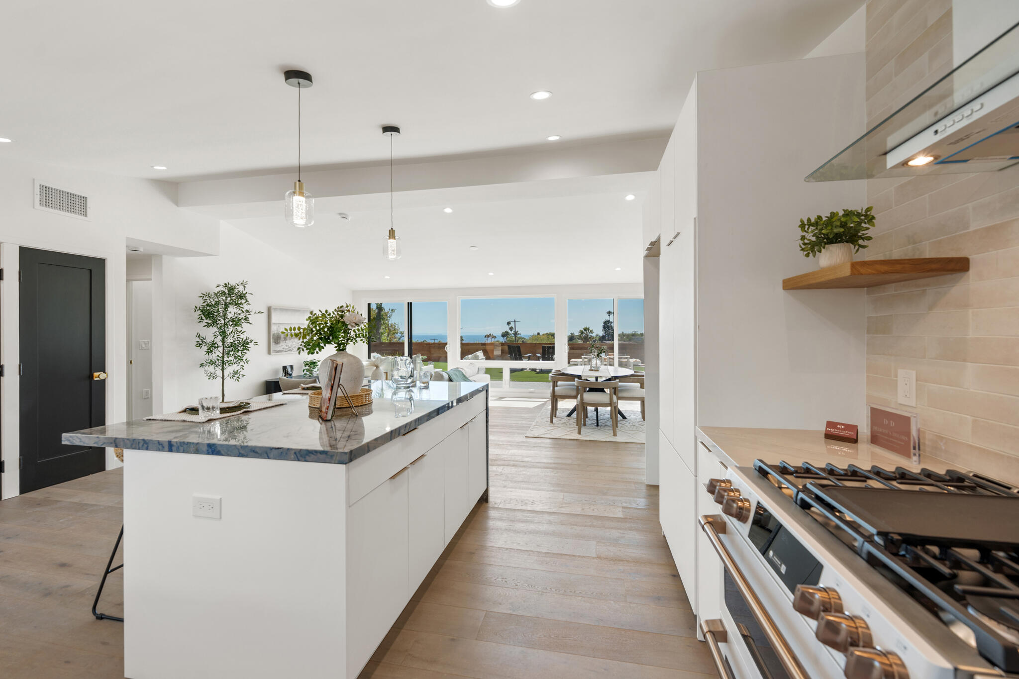 729 Juanita Avenue