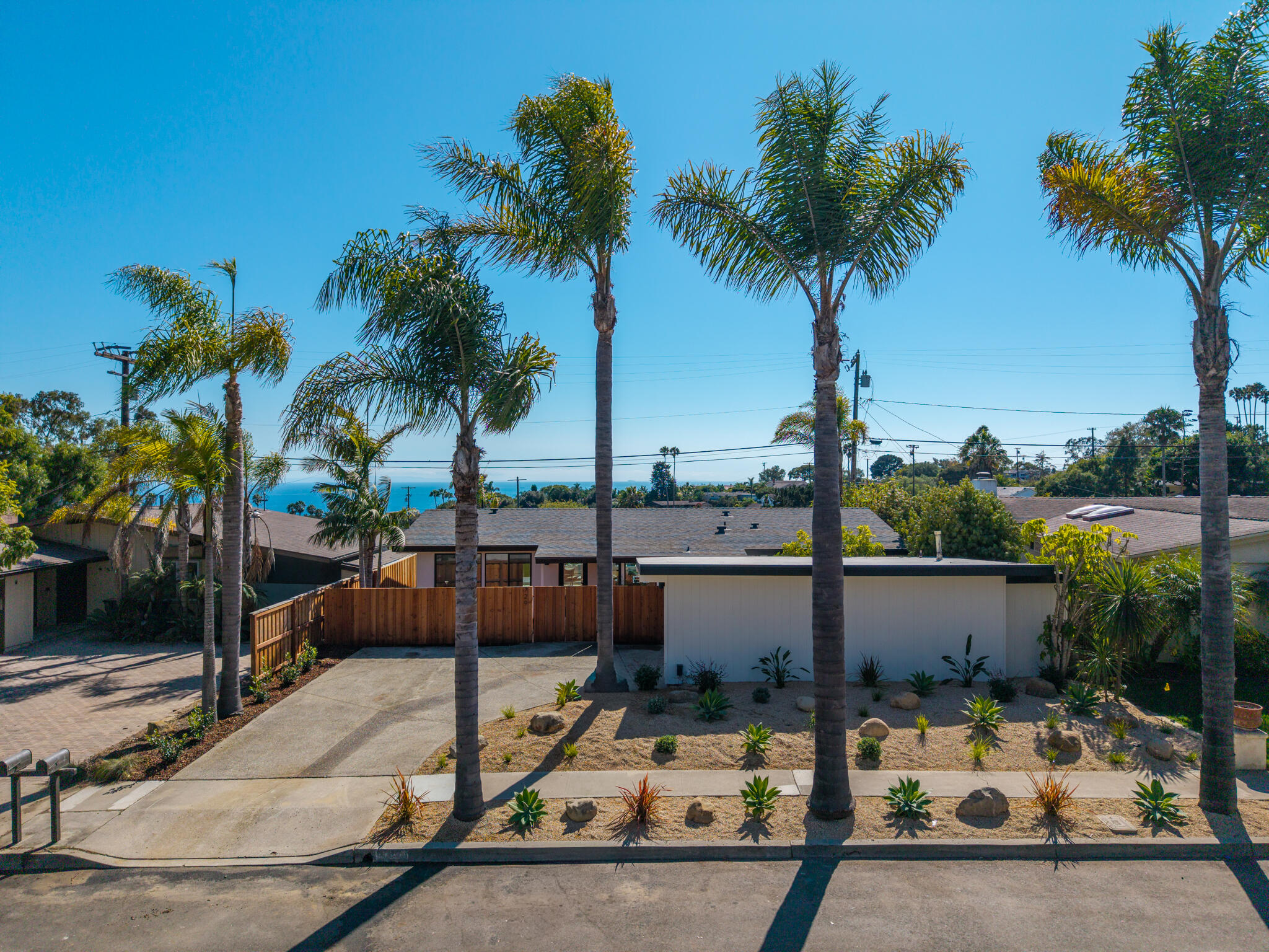 729 Juanita Avenue