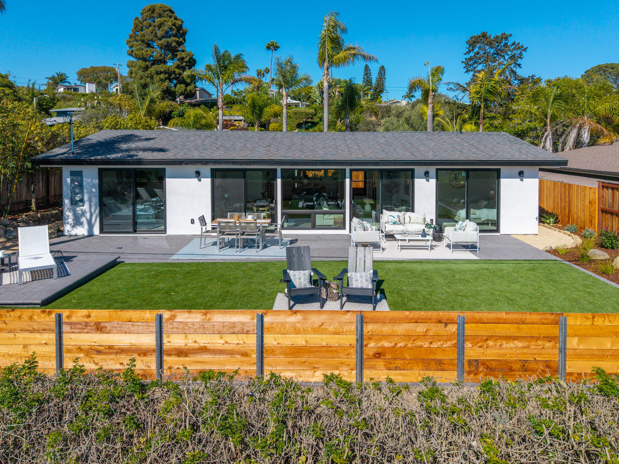 729 Juanita Avenue