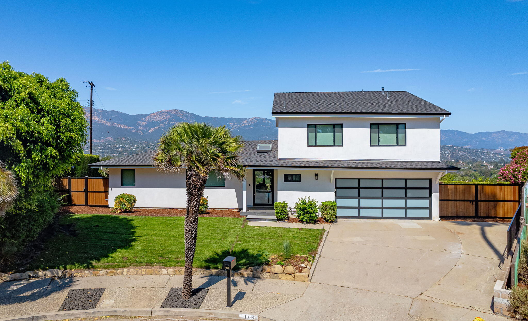 1106 Crestline Drive