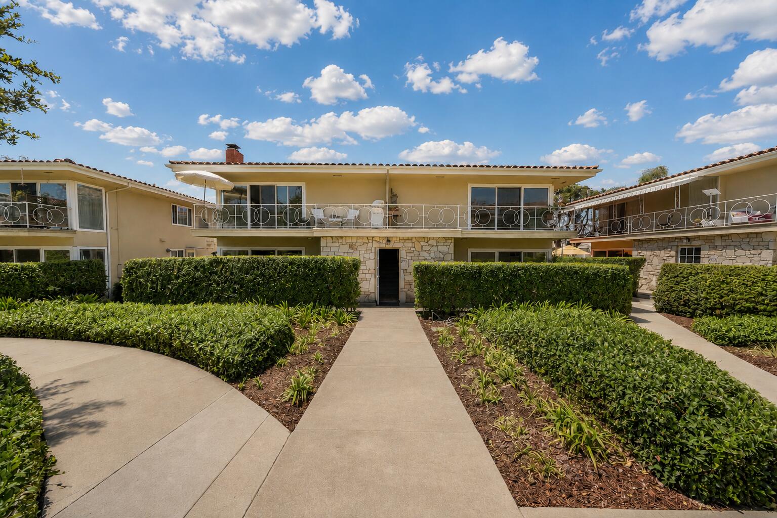 2635 State Street T 3