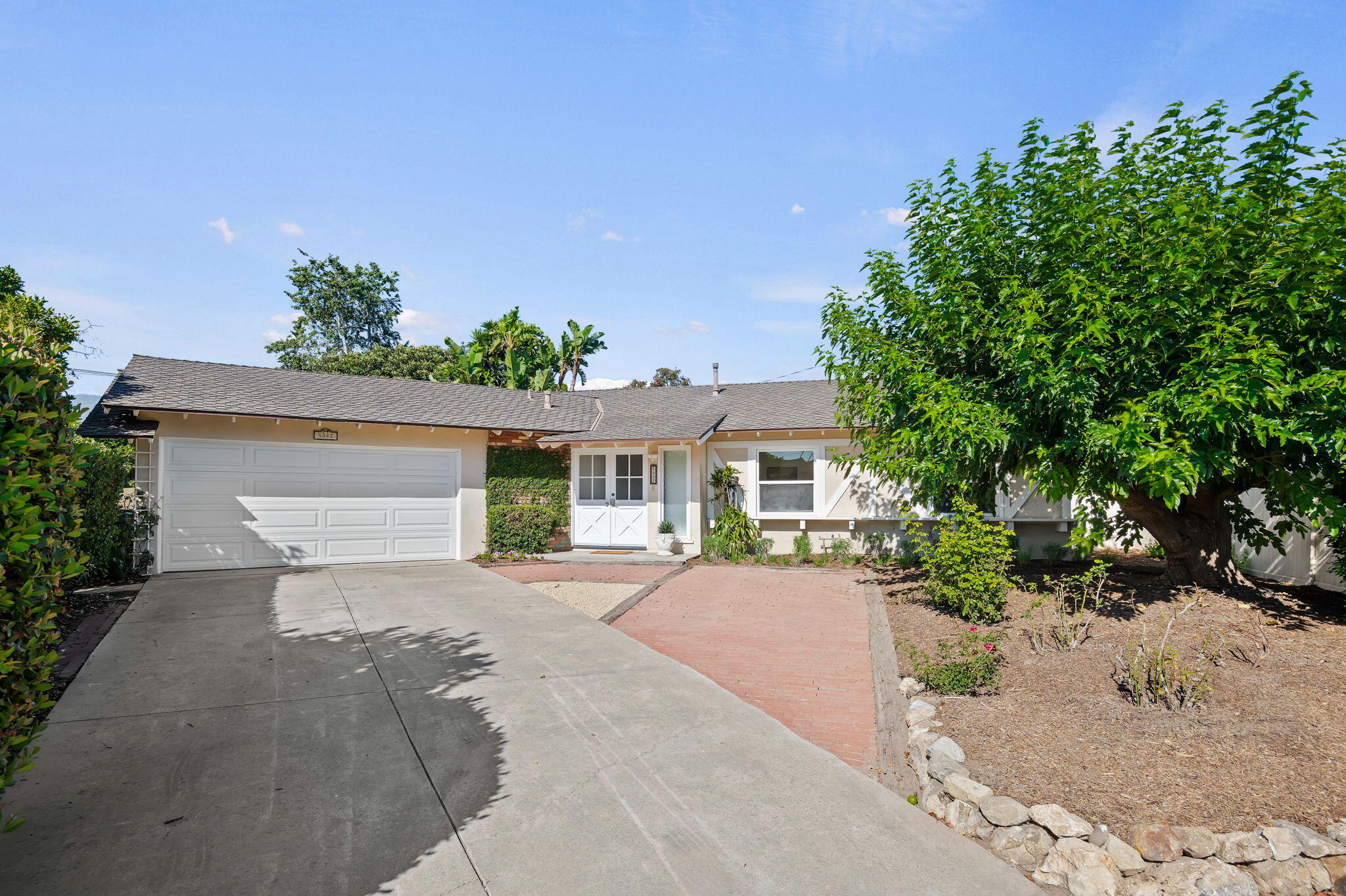 5082 Ella Lane