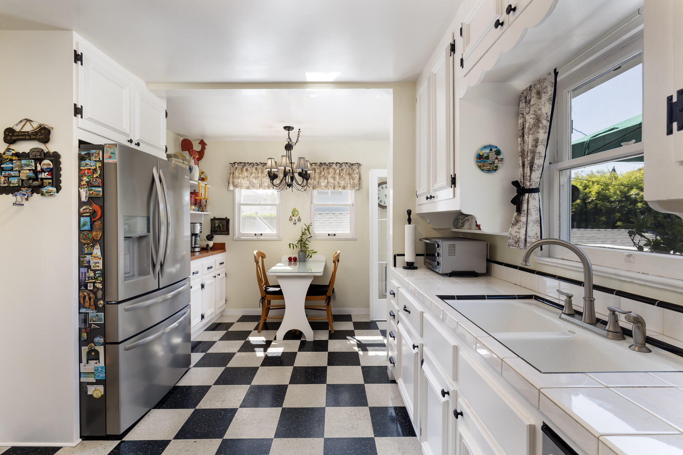 3892 Fairfax Road