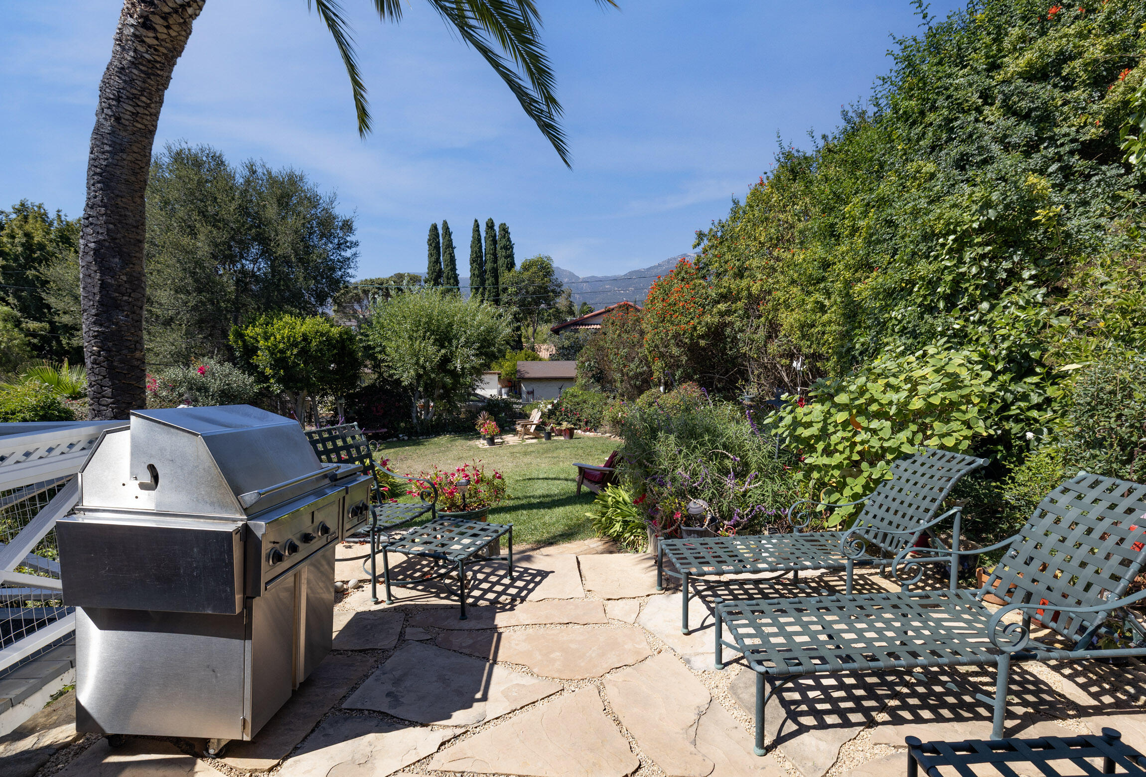 3892 Fairfax Road