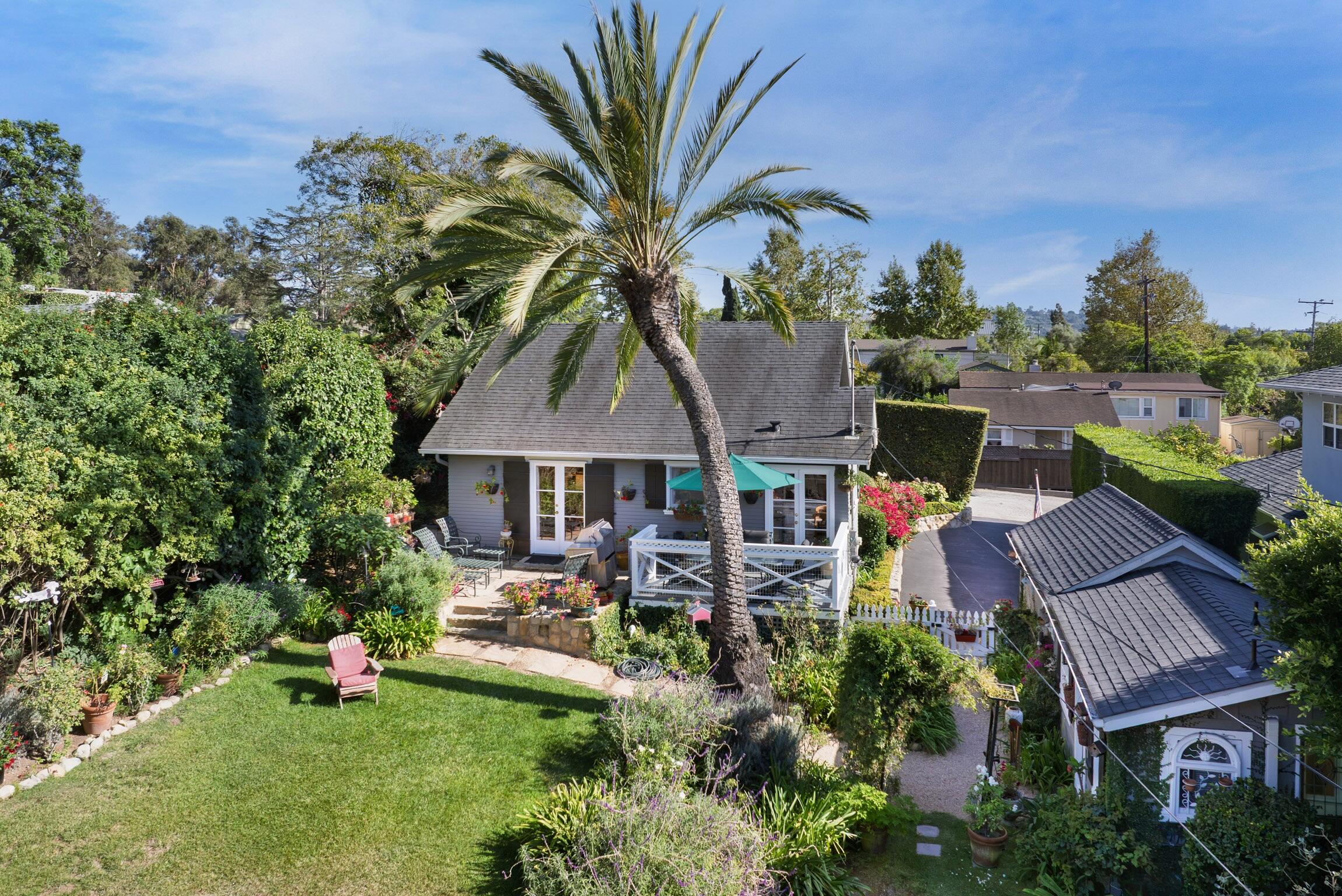 3892 Fairfax Road