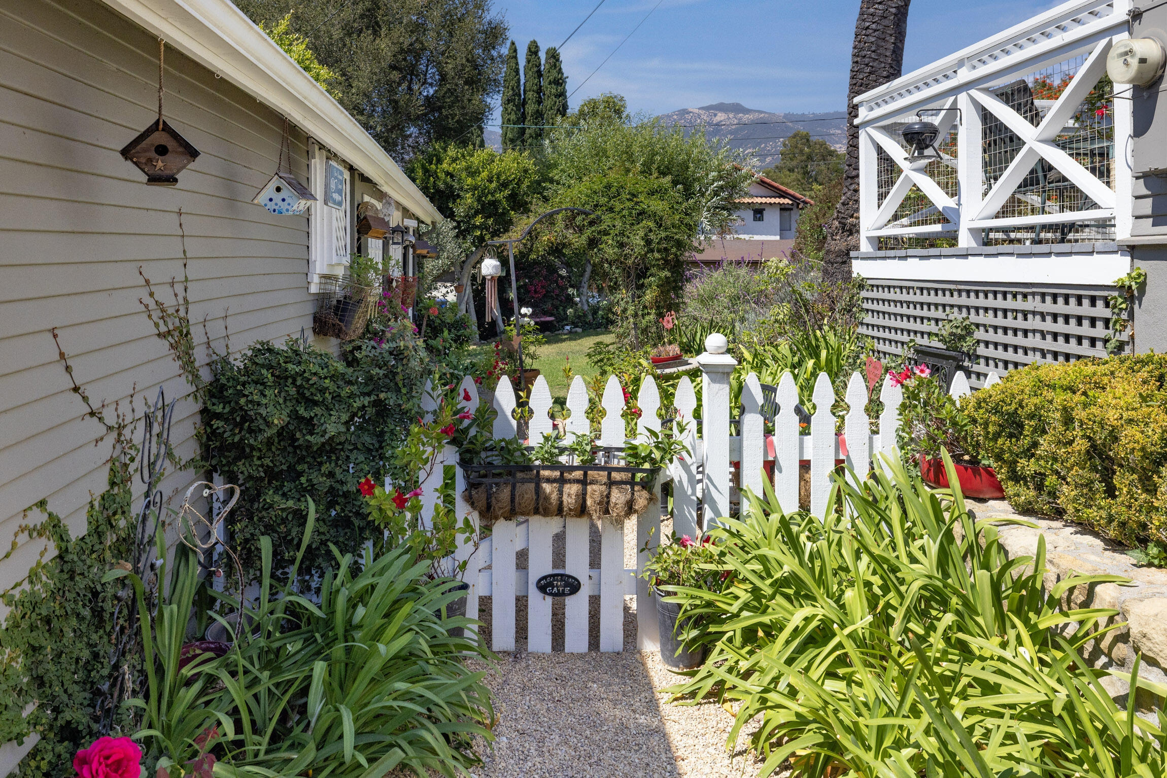 3892 Fairfax Road