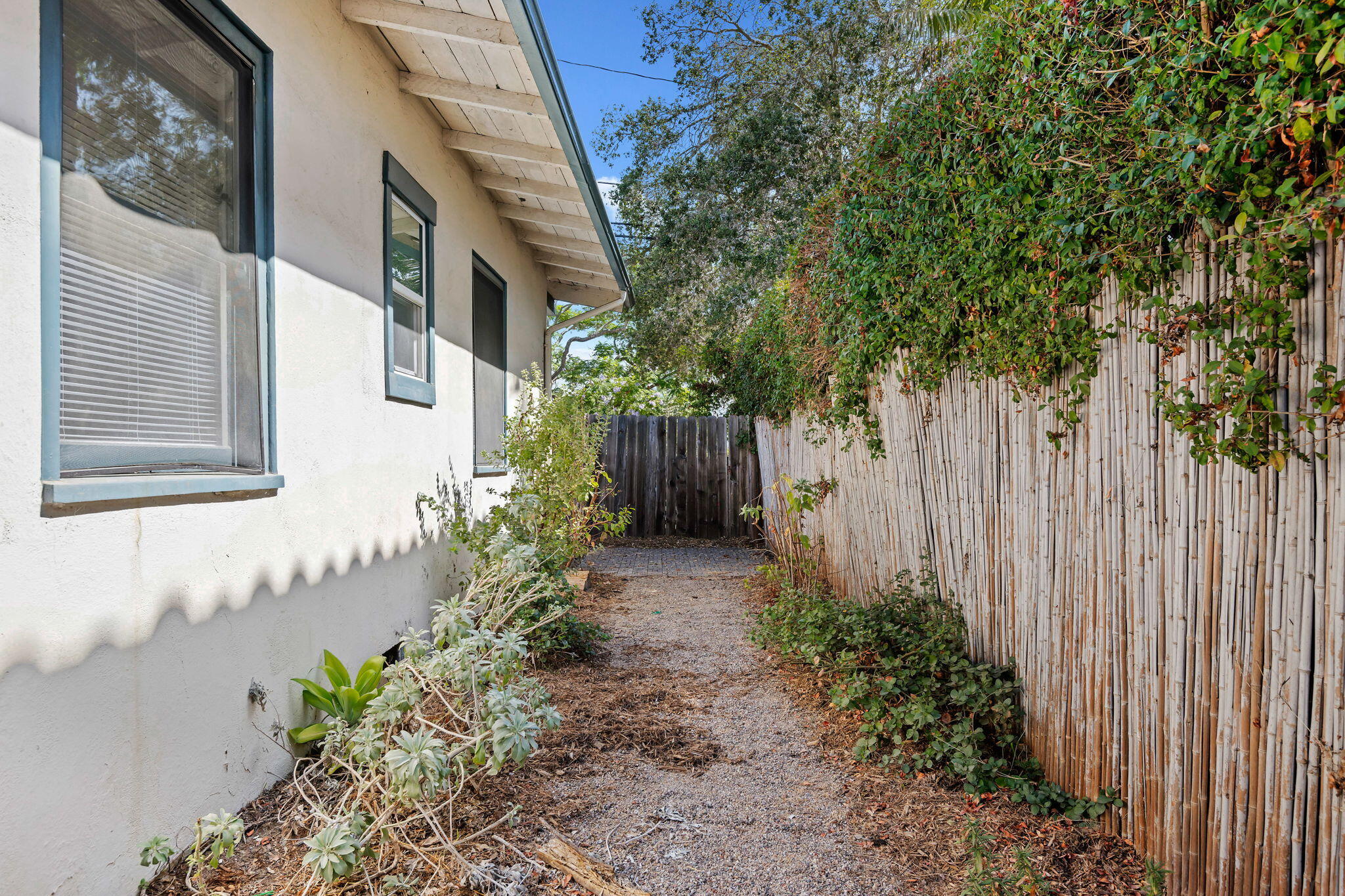 501 W Junipero Street