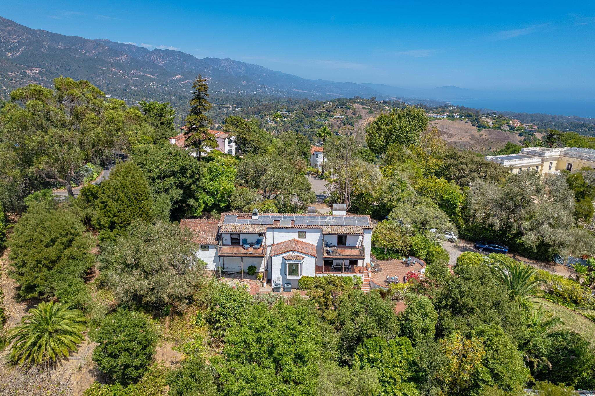 1021 Las Alturas Road