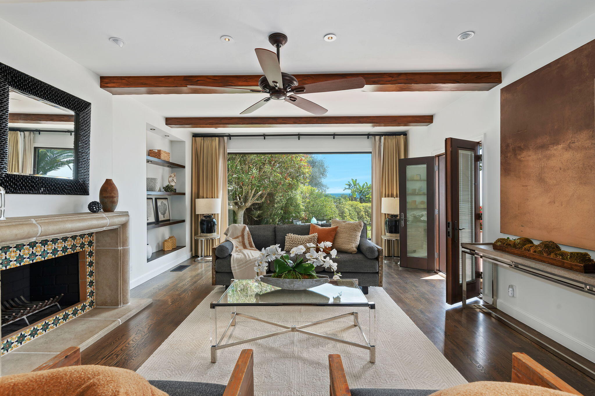 1021 Las Alturas Road