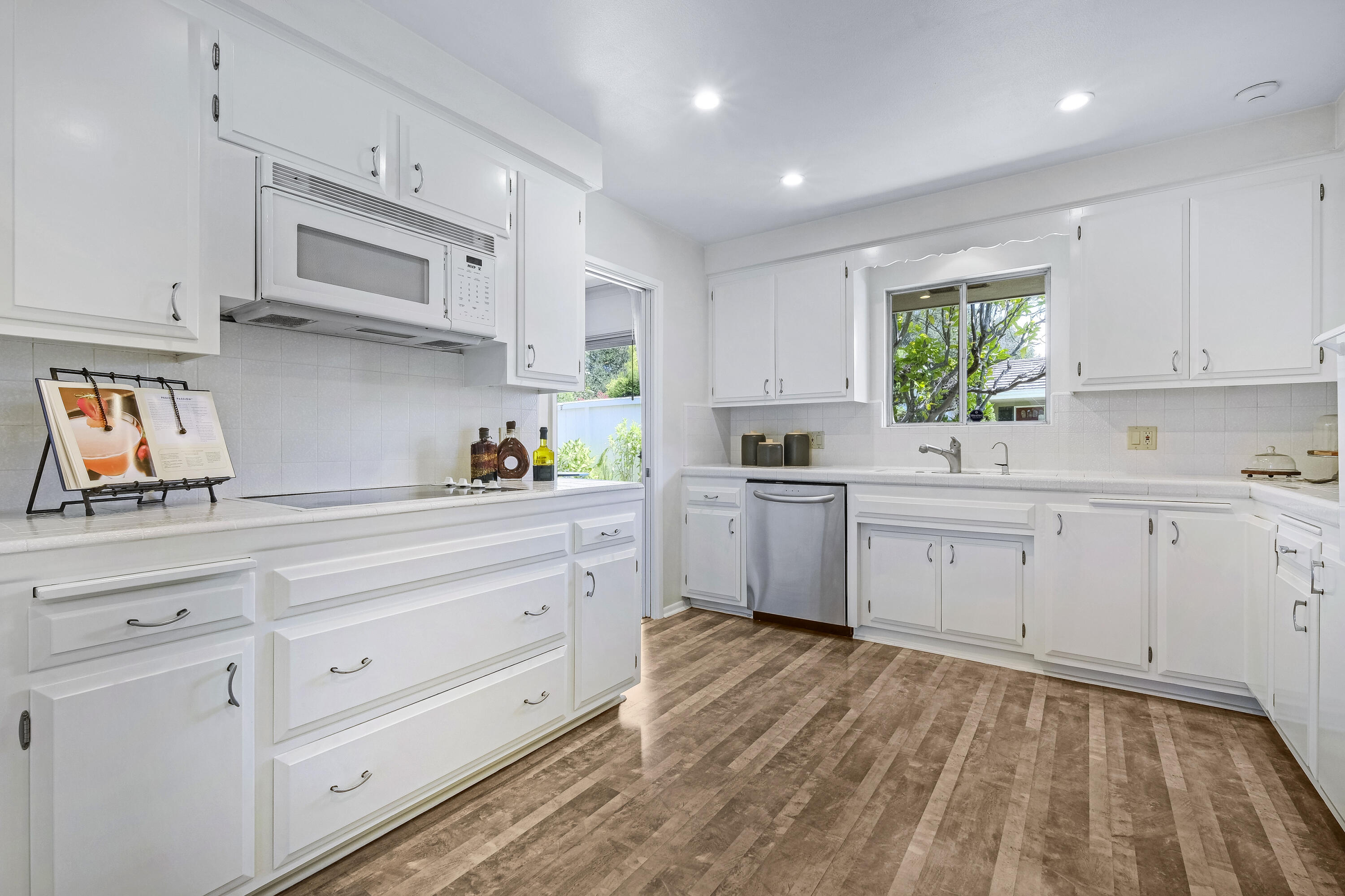 4550 Carriage Hill Drive