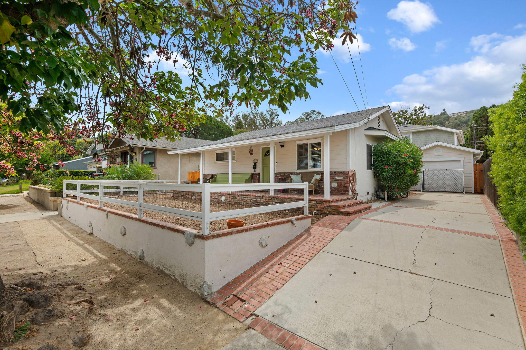 1318 Kowalski Avenue