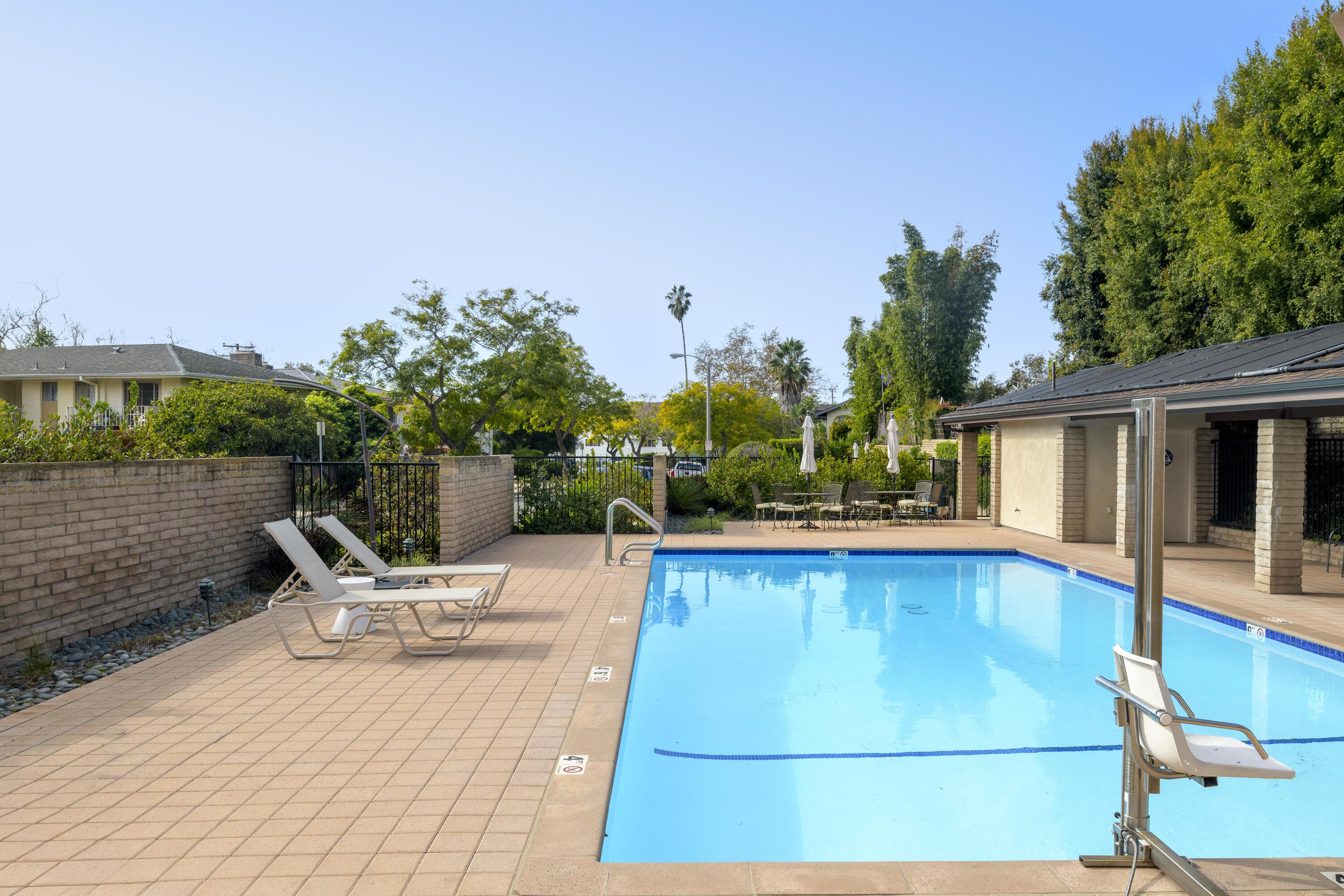 2756 Miradero Drive