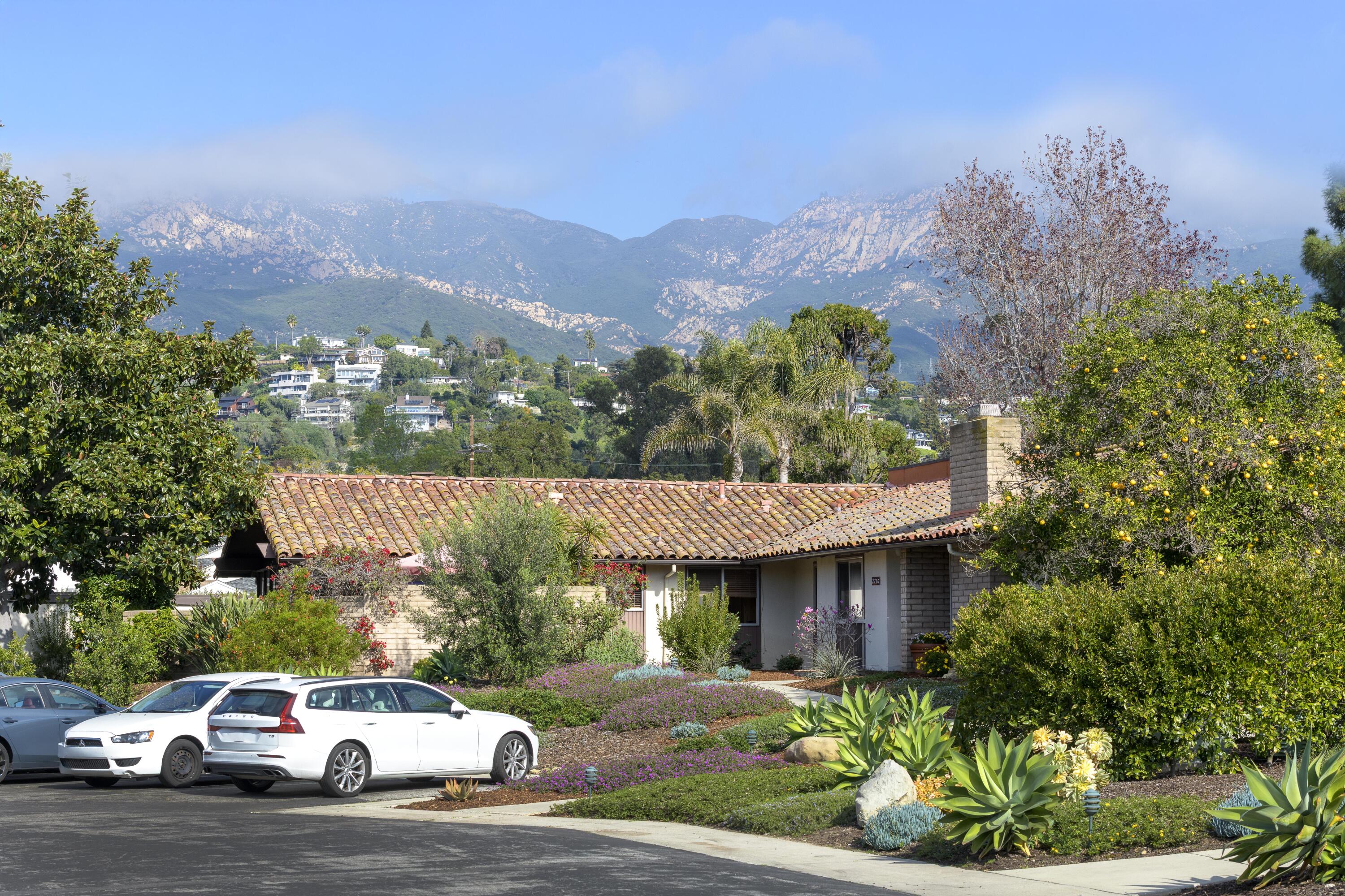 2756 Miradero Drive
