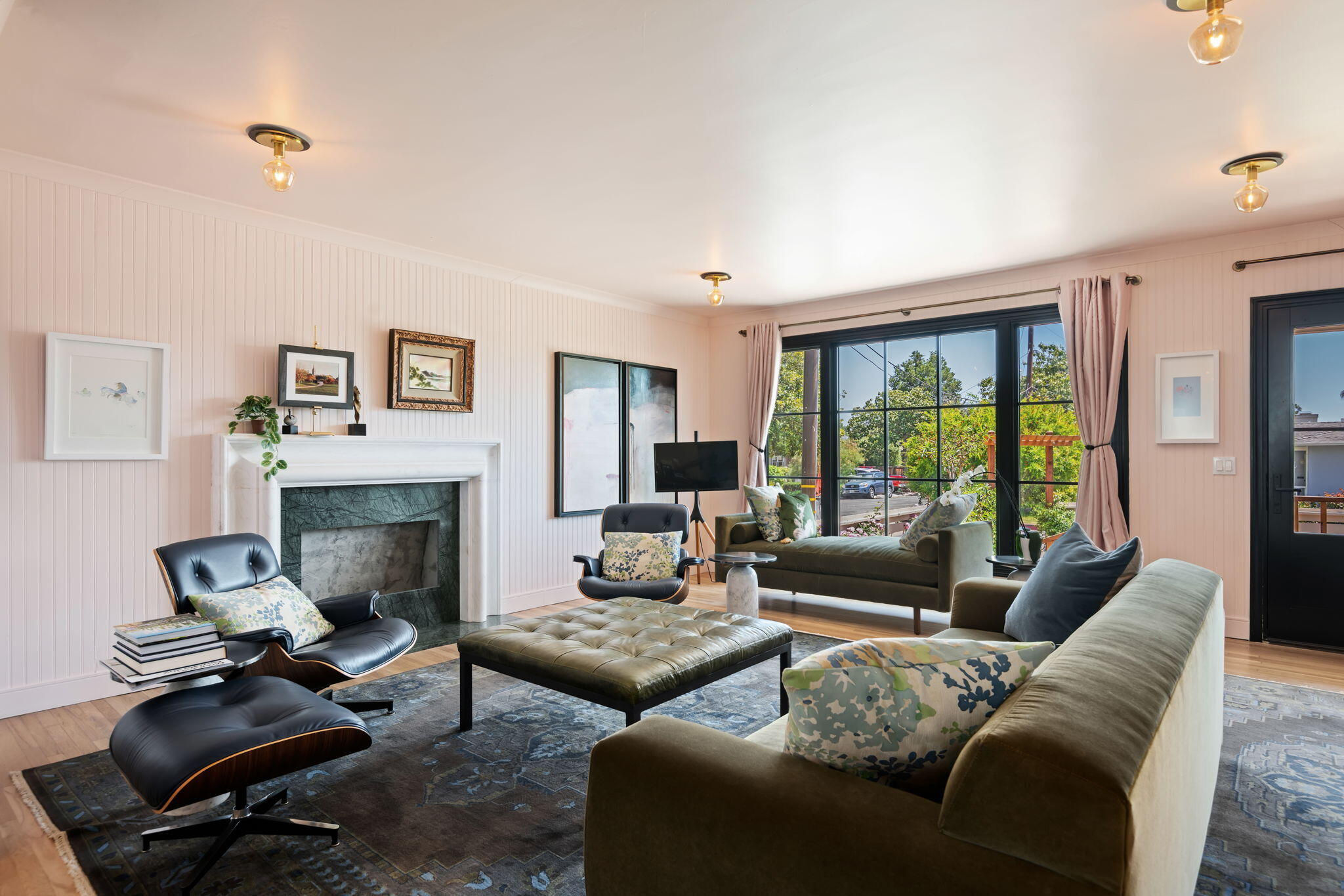 3018 Ventura Drive