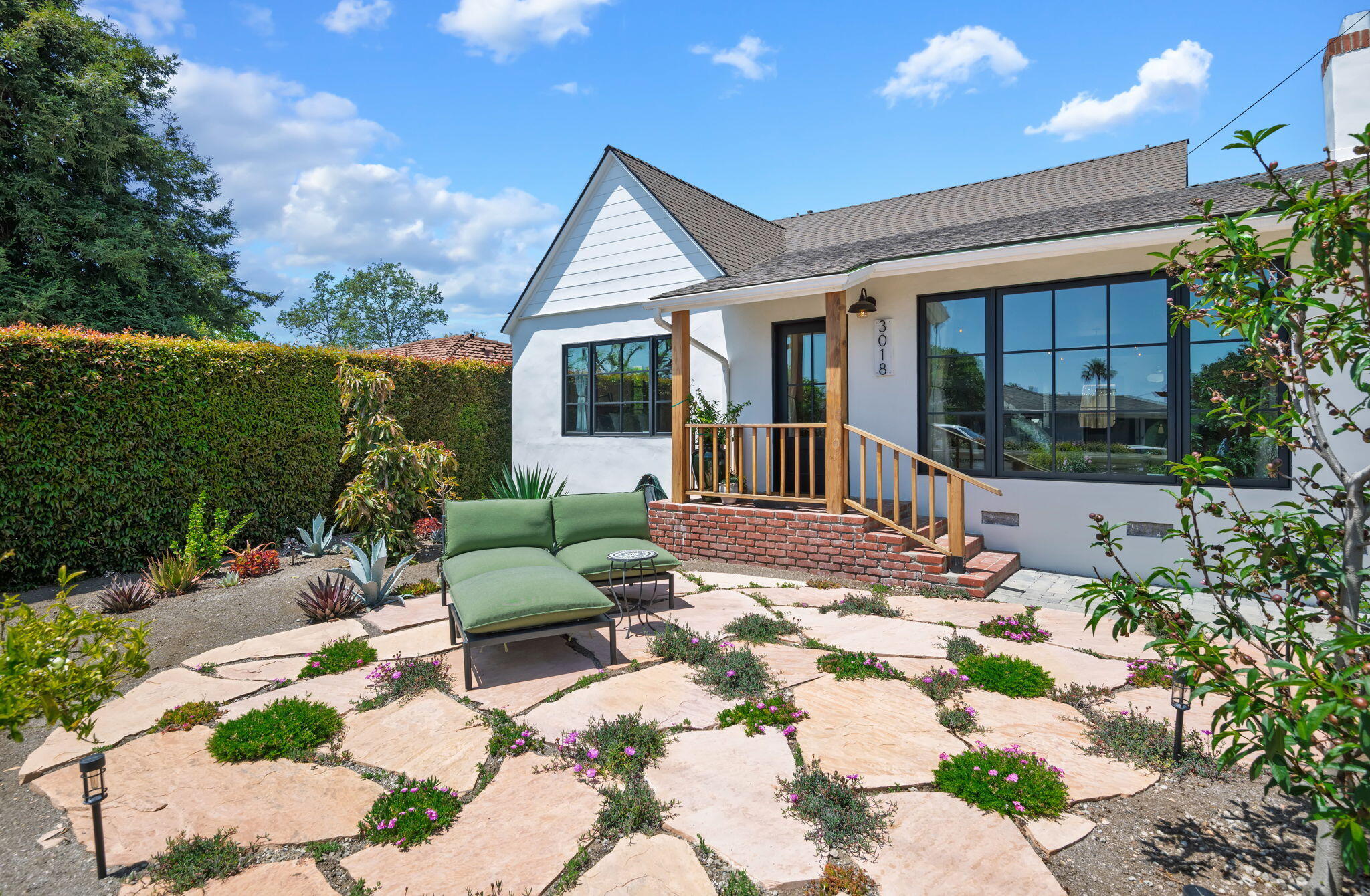 3018 Ventura Drive
