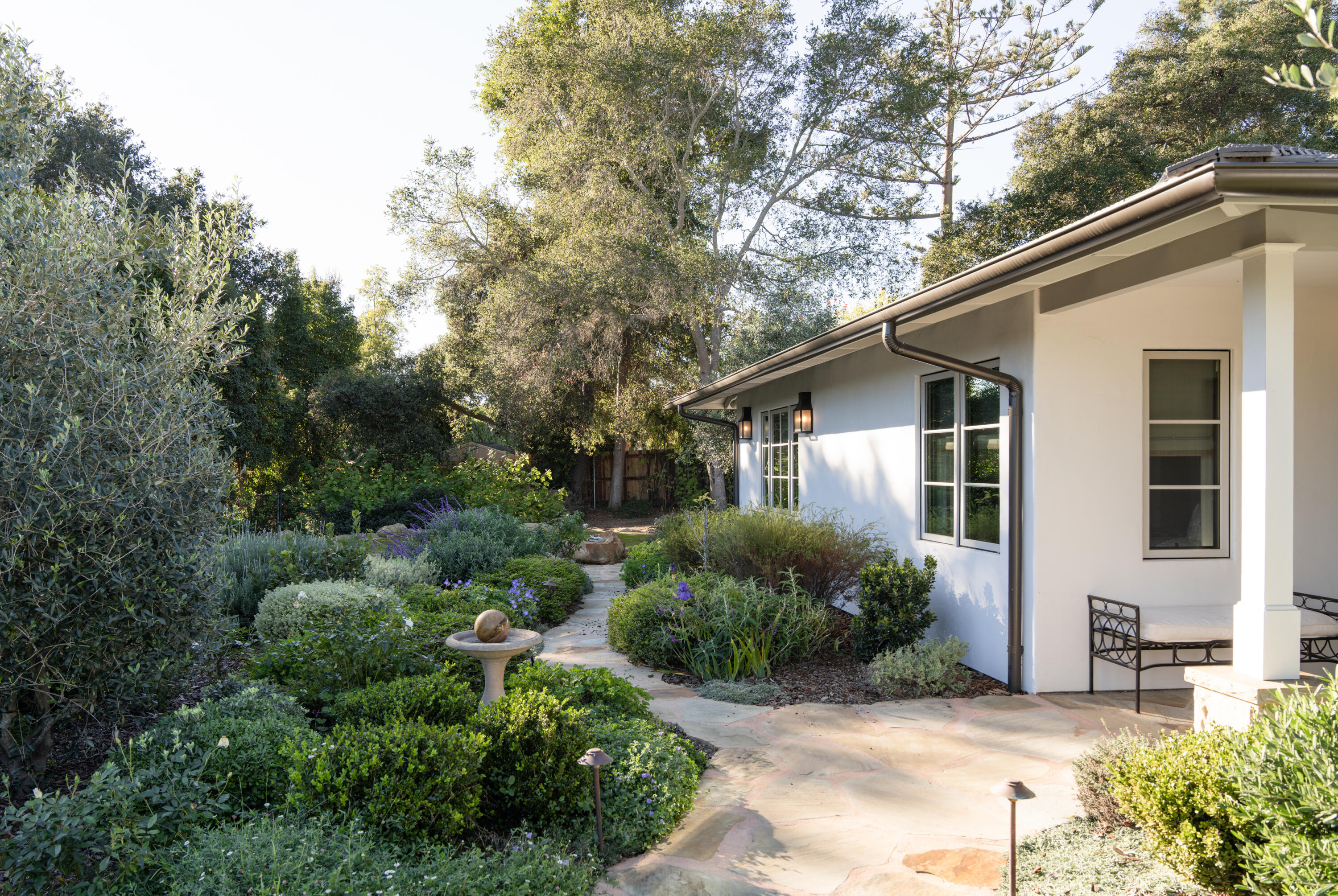 830 Summit Road