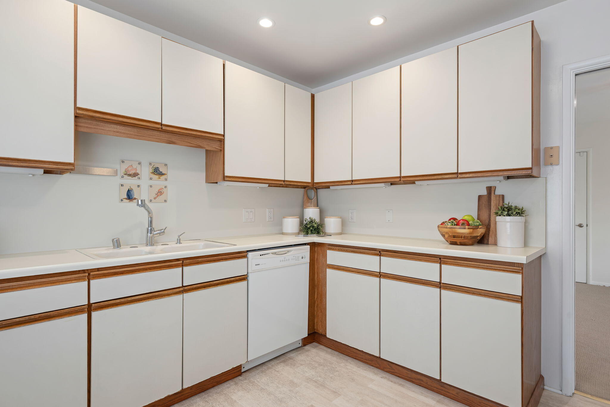 2030 State Street Apt 6