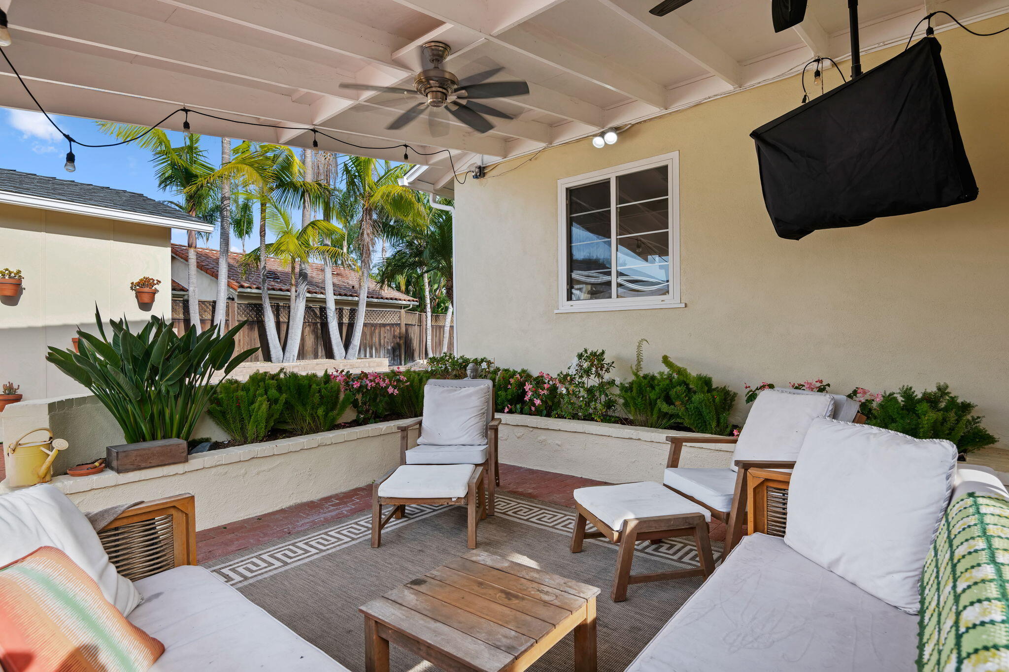 333 Palisades Drive