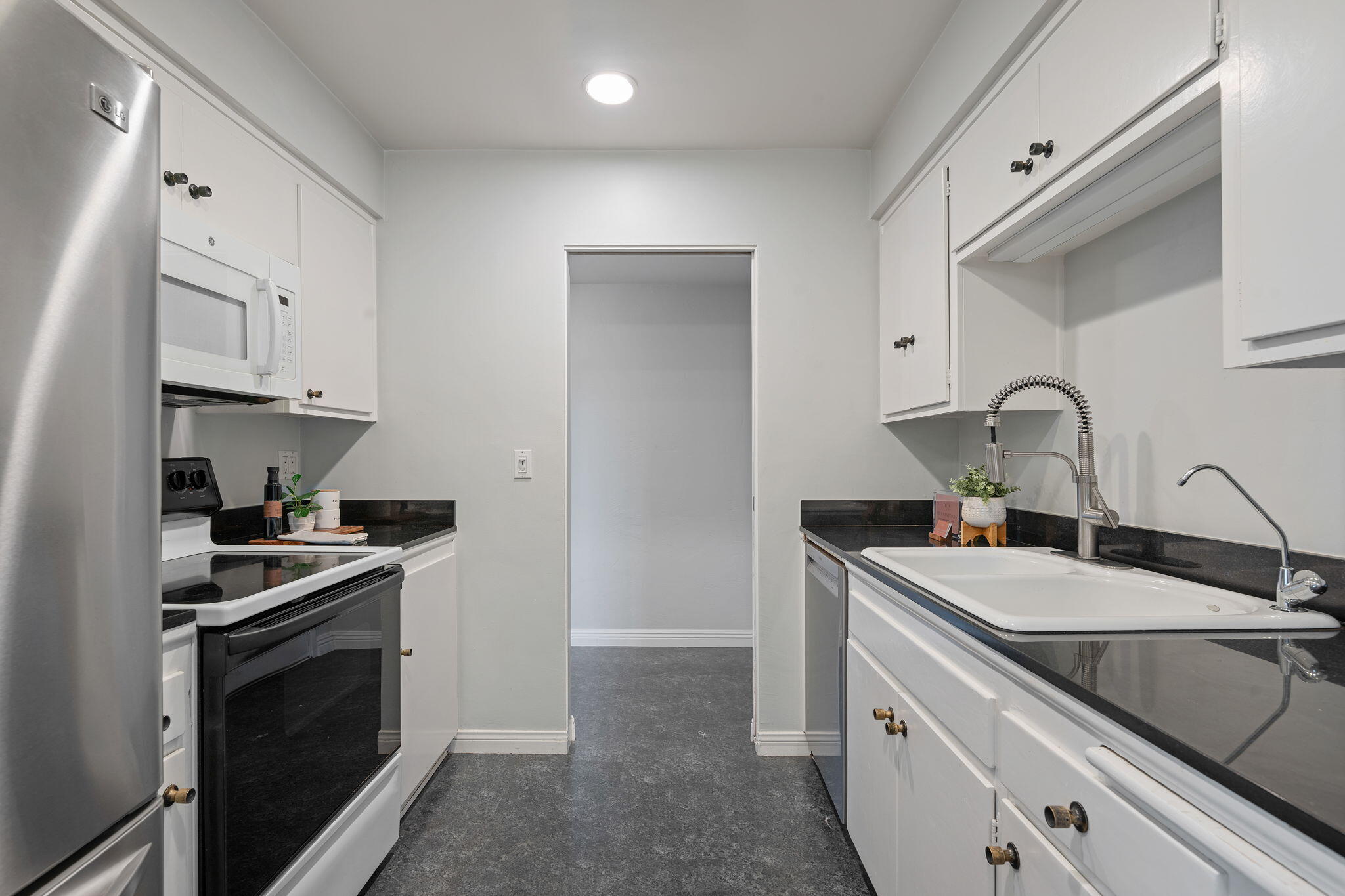 2727 Miradero Drive 301