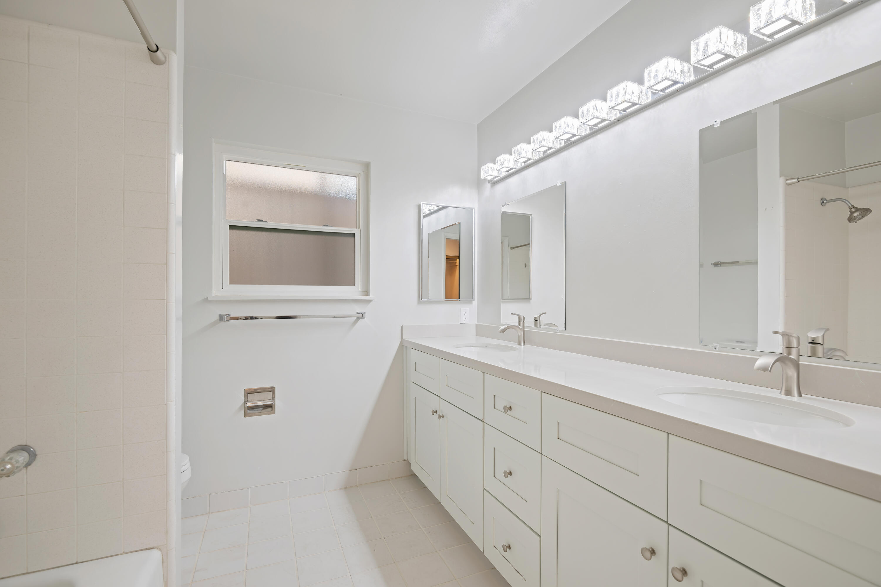 2831 Miradero Drive A