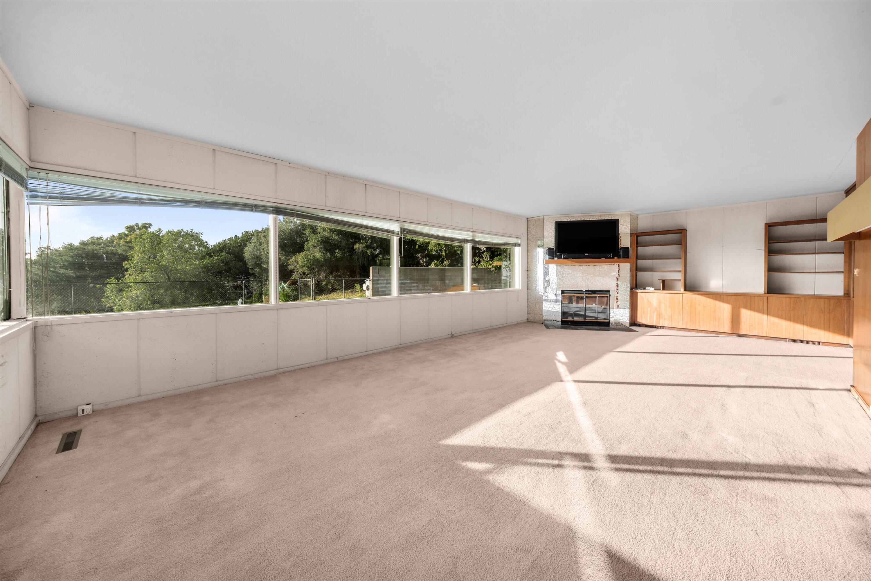 504 Los Verdes Drive