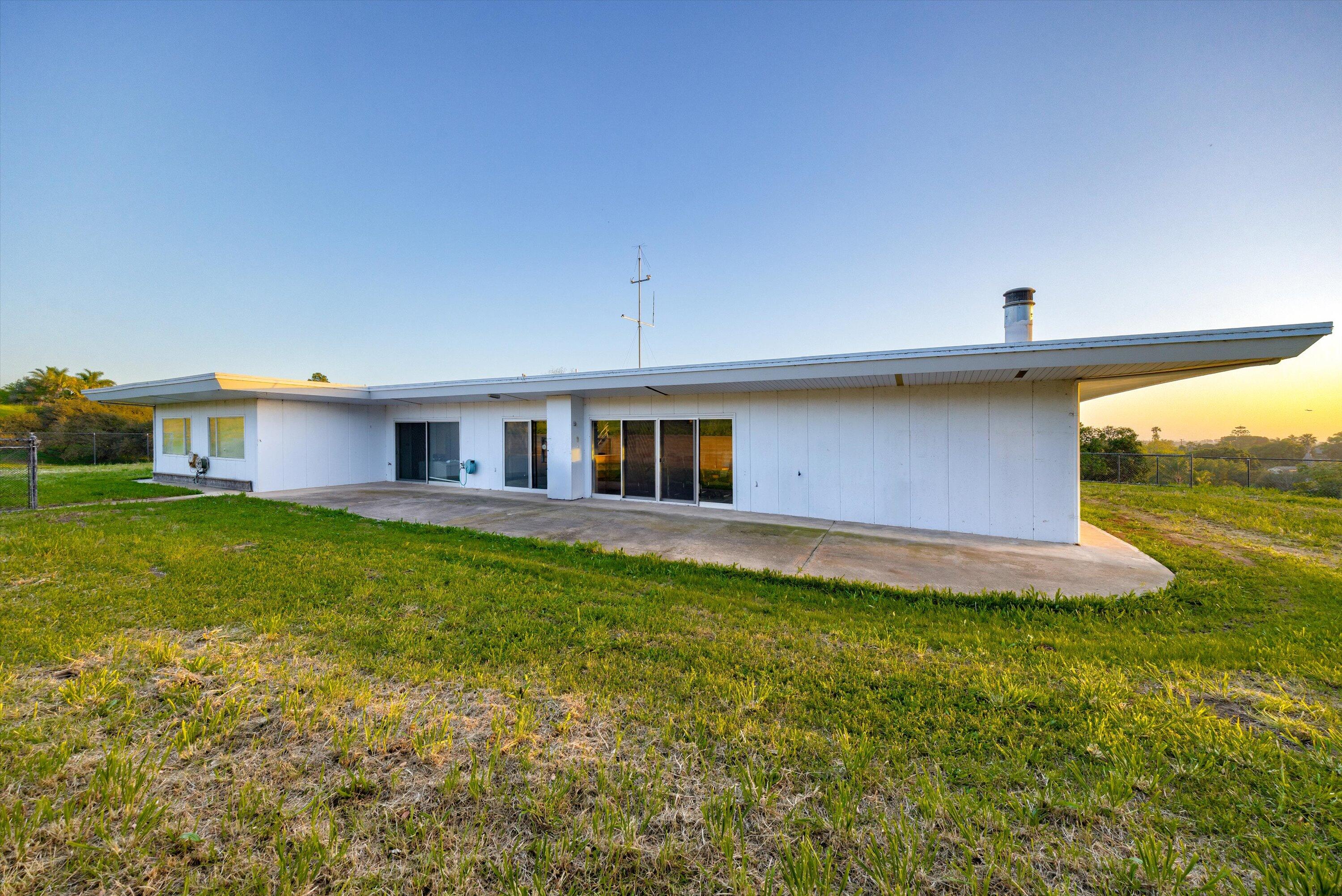 504 Los Verdes Drive