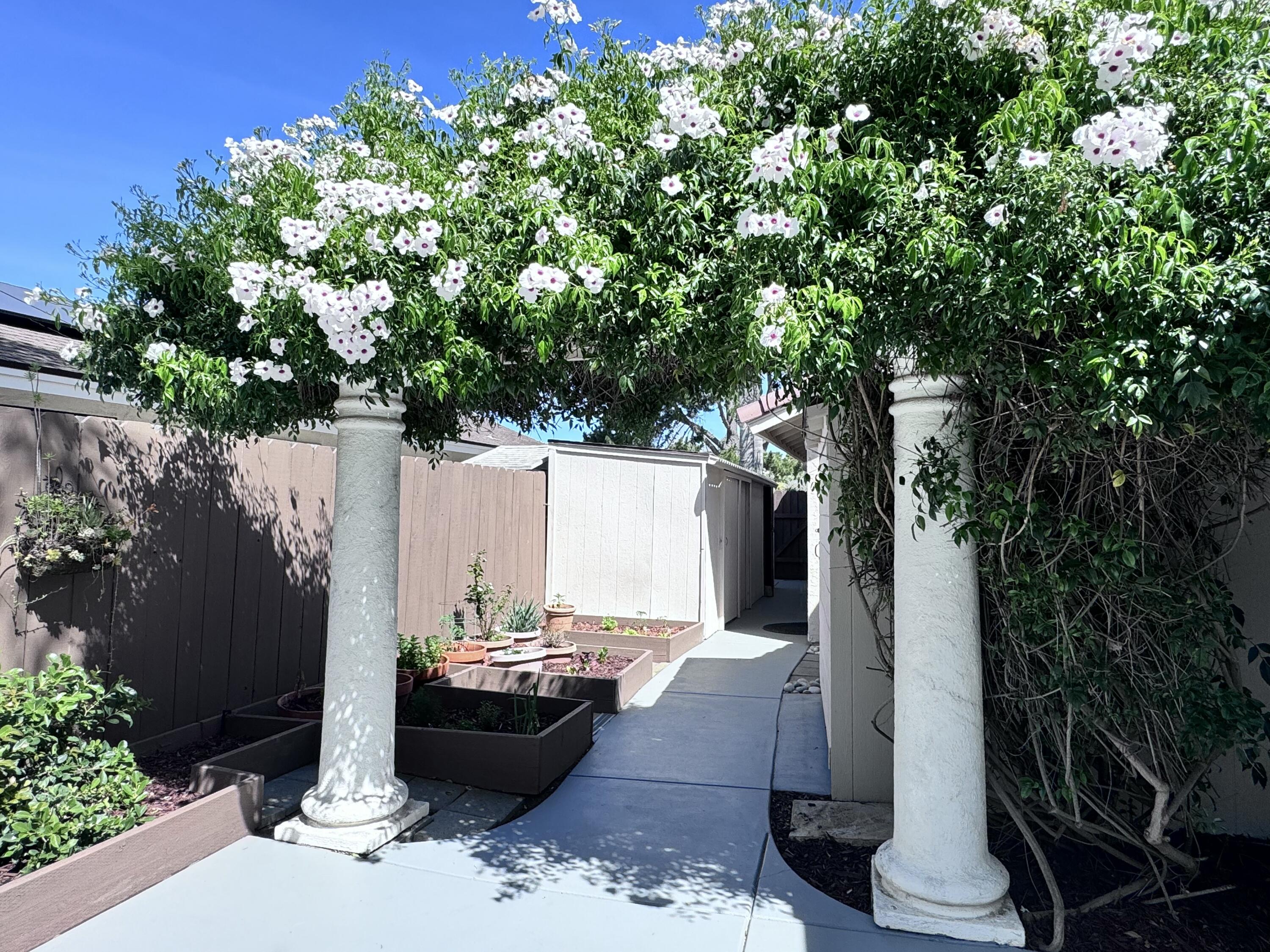 4329 Meadow Drive
