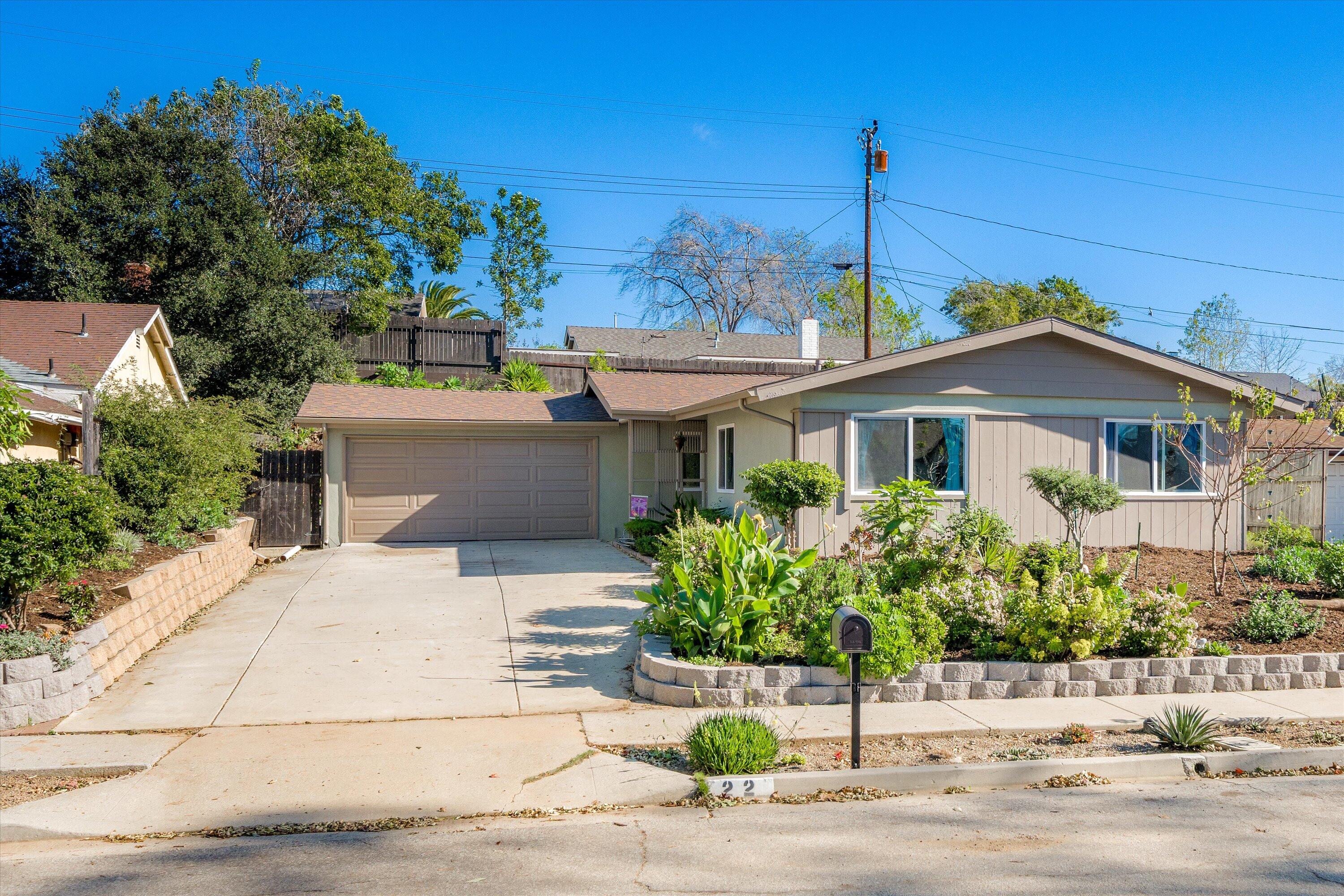 22 Calaveras Avenue