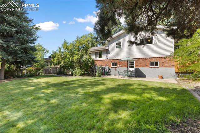 2207 Essex Lane
