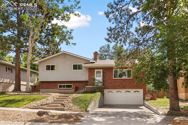 2207 Essex Lane