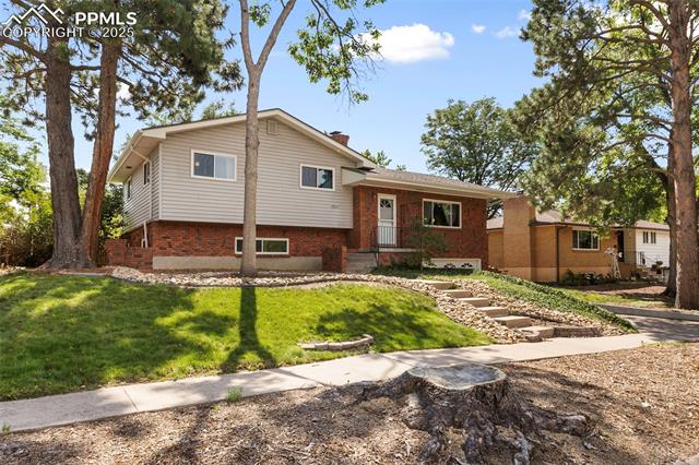 2207 Essex Lane